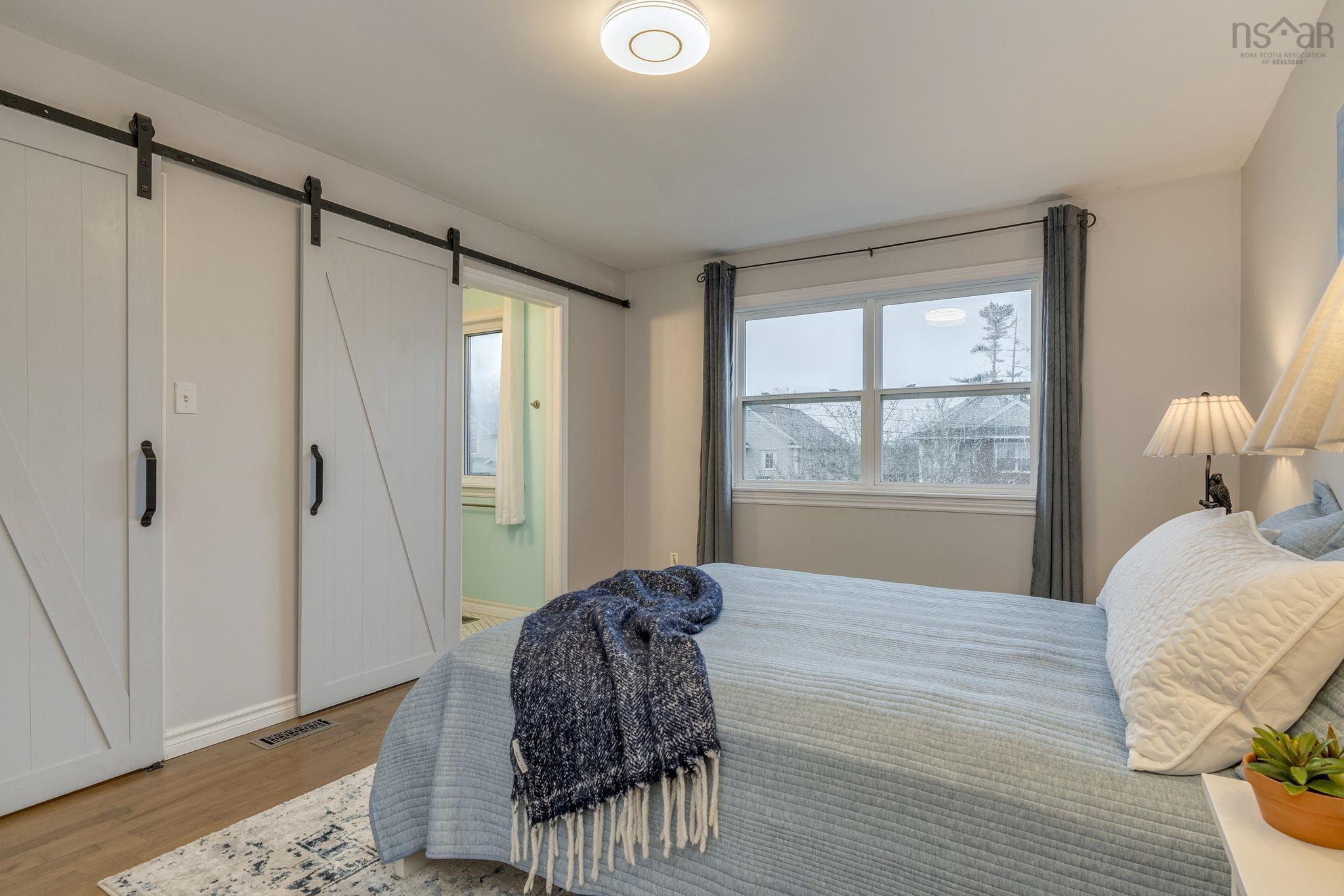 $699,000.00: 53 Heathside Crescent, Halifax