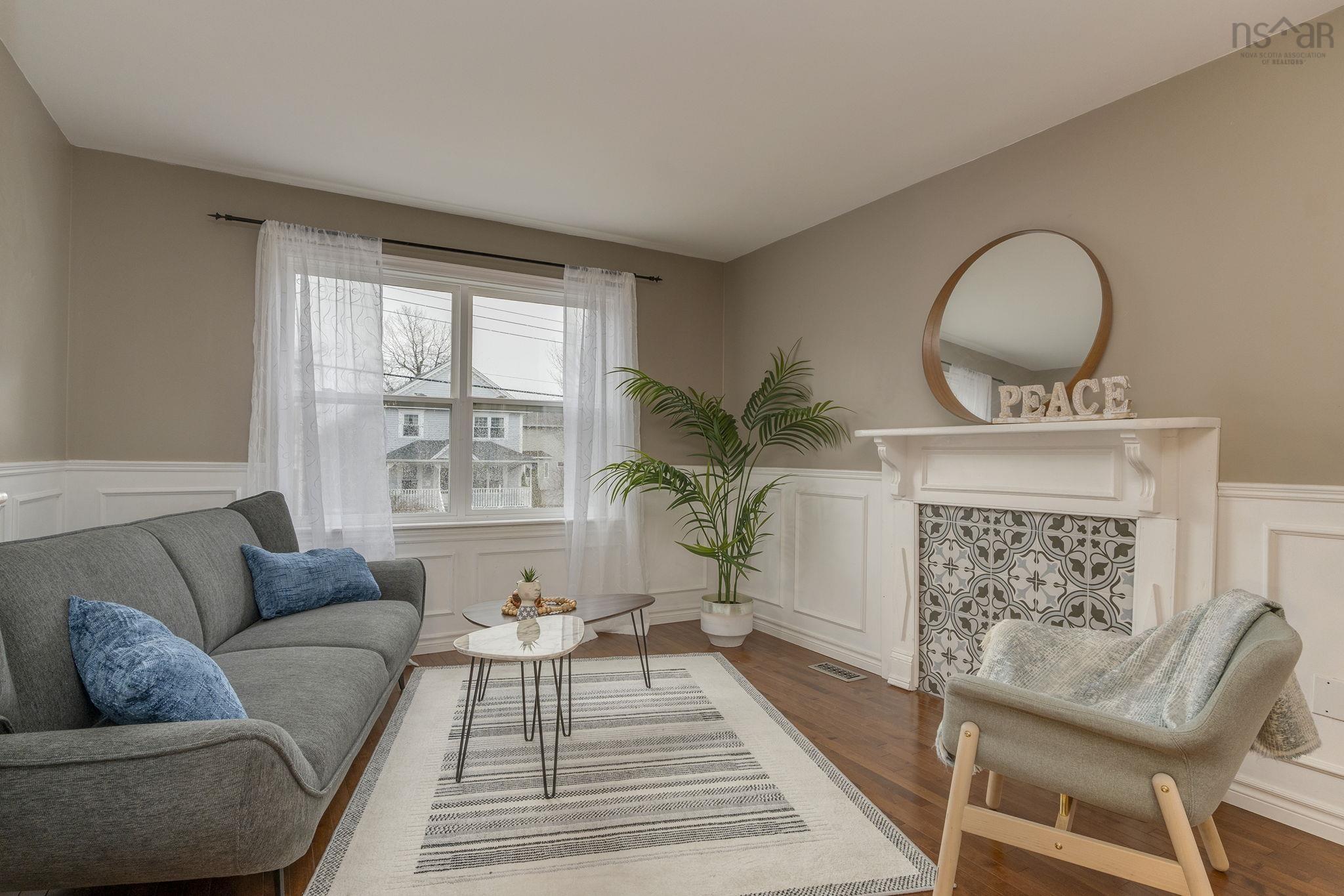 $699,000.00: 53 Heathside Crescent, Halifax