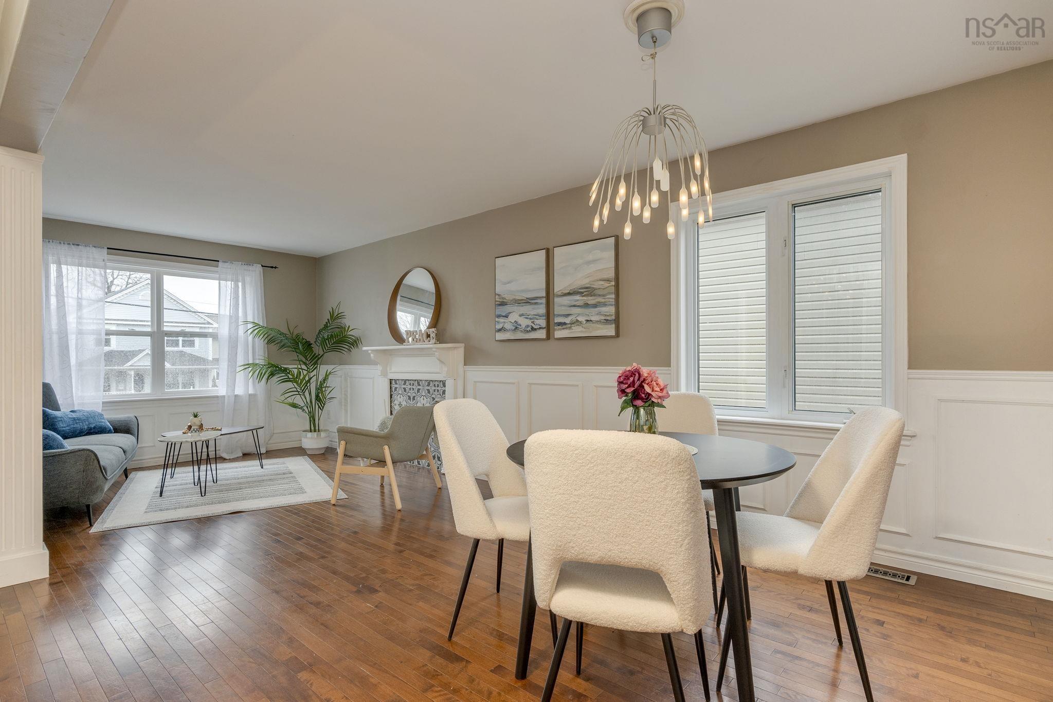 $699,000.00: 53 Heathside Crescent, Halifax