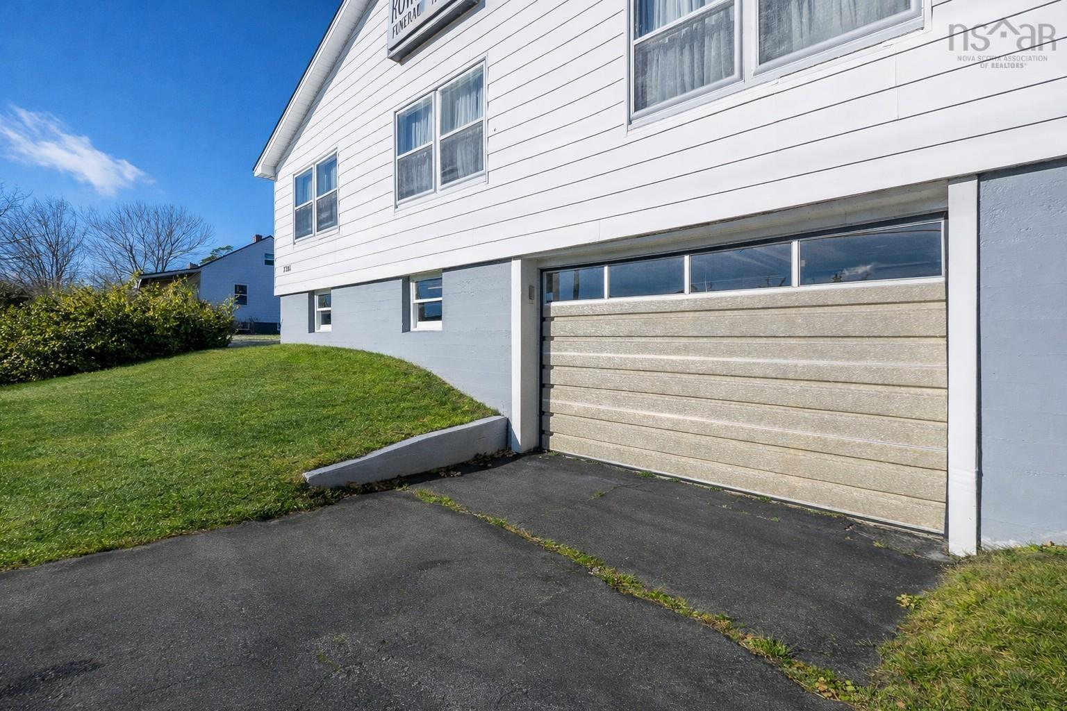 $425,000.00: 7795 Nova Scotia Trunk 7, Musquodoboit Harbour