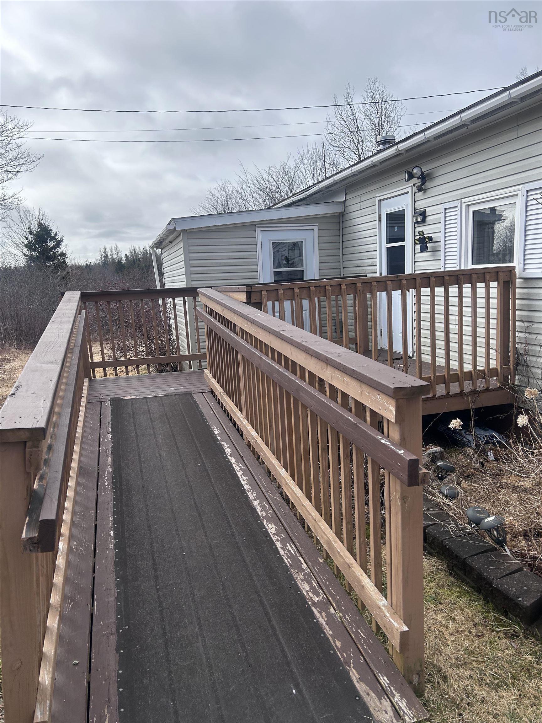 $99,900.00: 742 Lower River Road, Hureauville