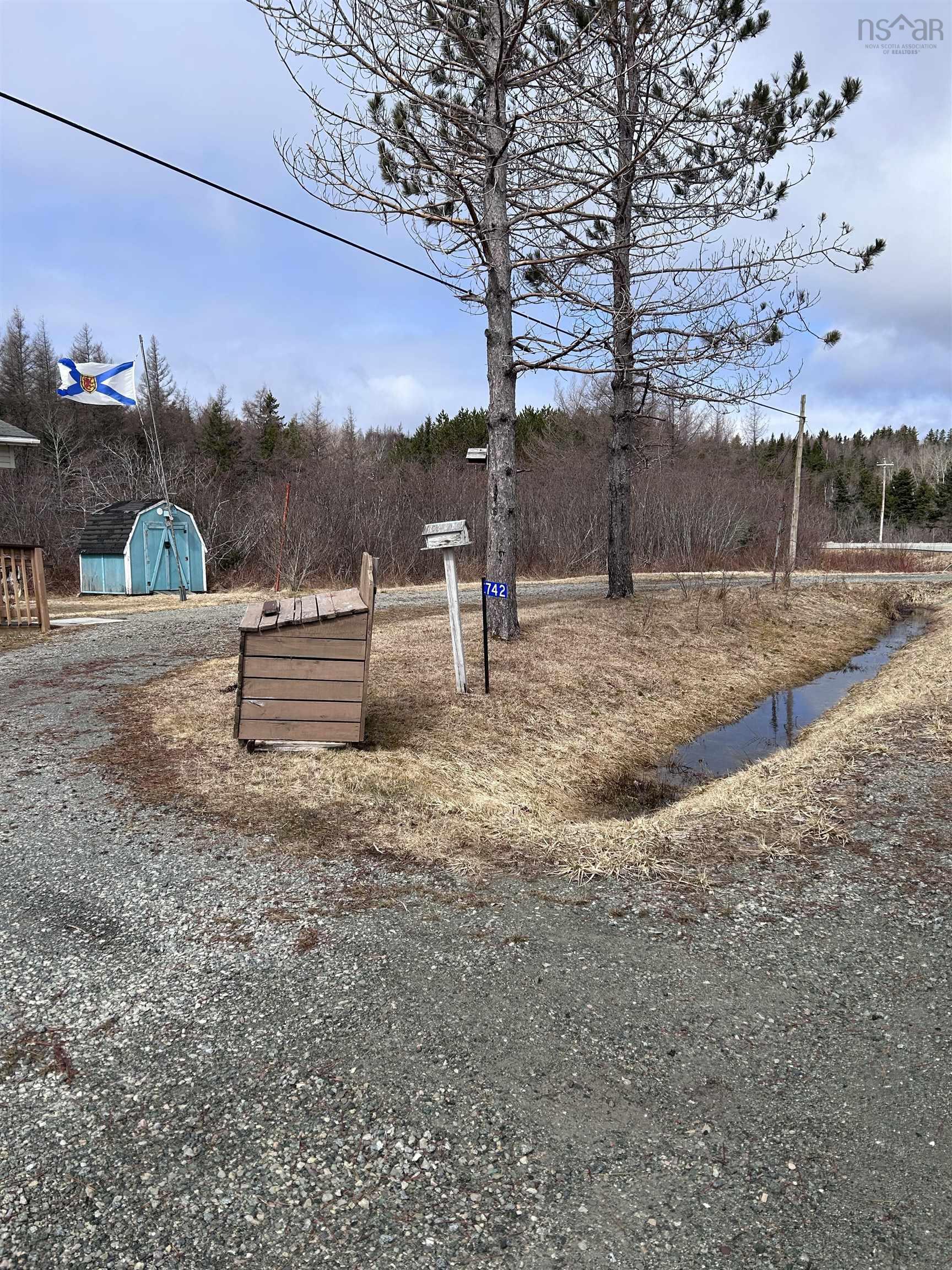 $99,900.00: 742 Lower River Road, Hureauville