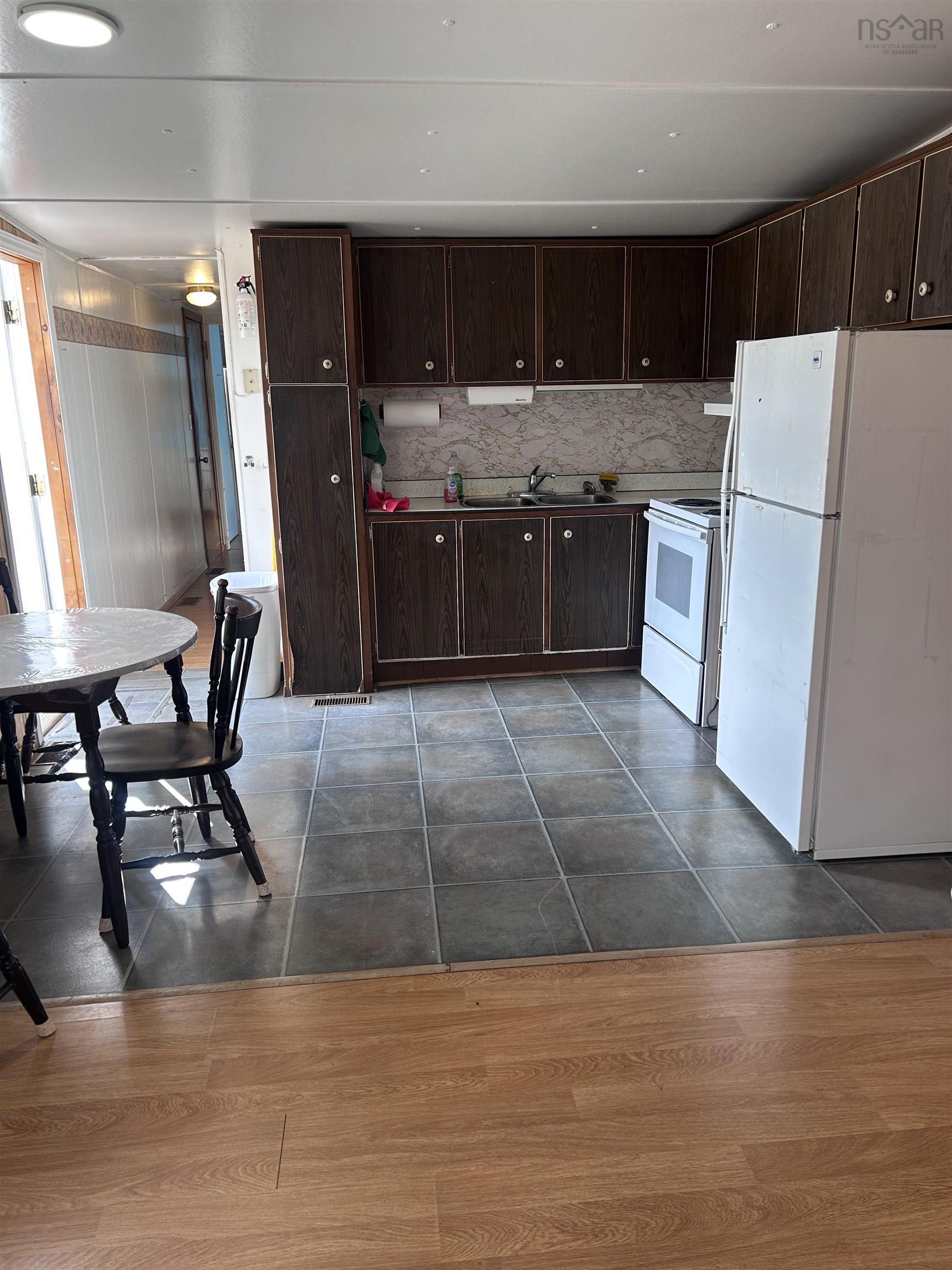 $99,900.00: 742 Lower River Road, Hureauville