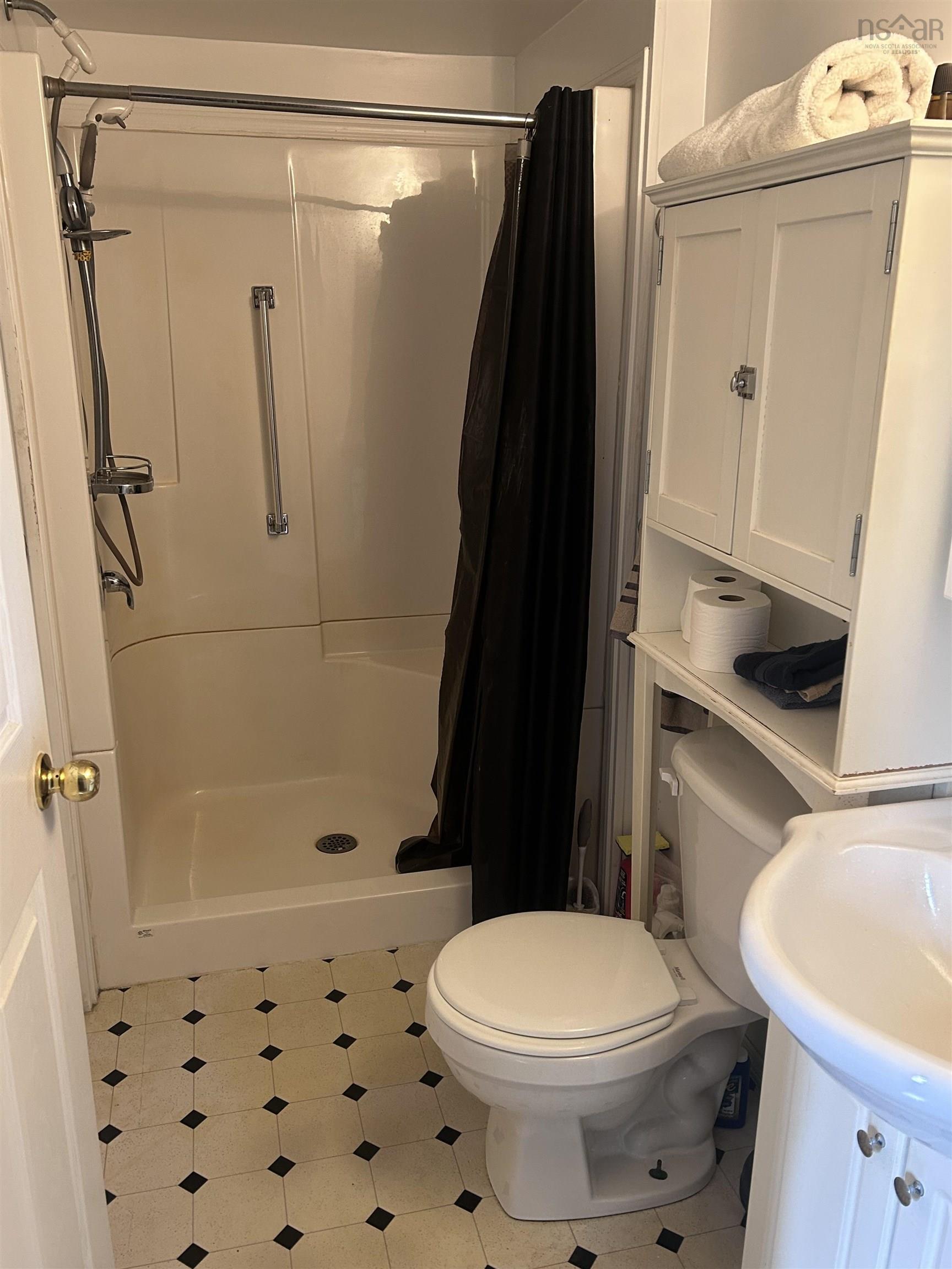 $99,900.00: 742 Lower River Road, Hureauville