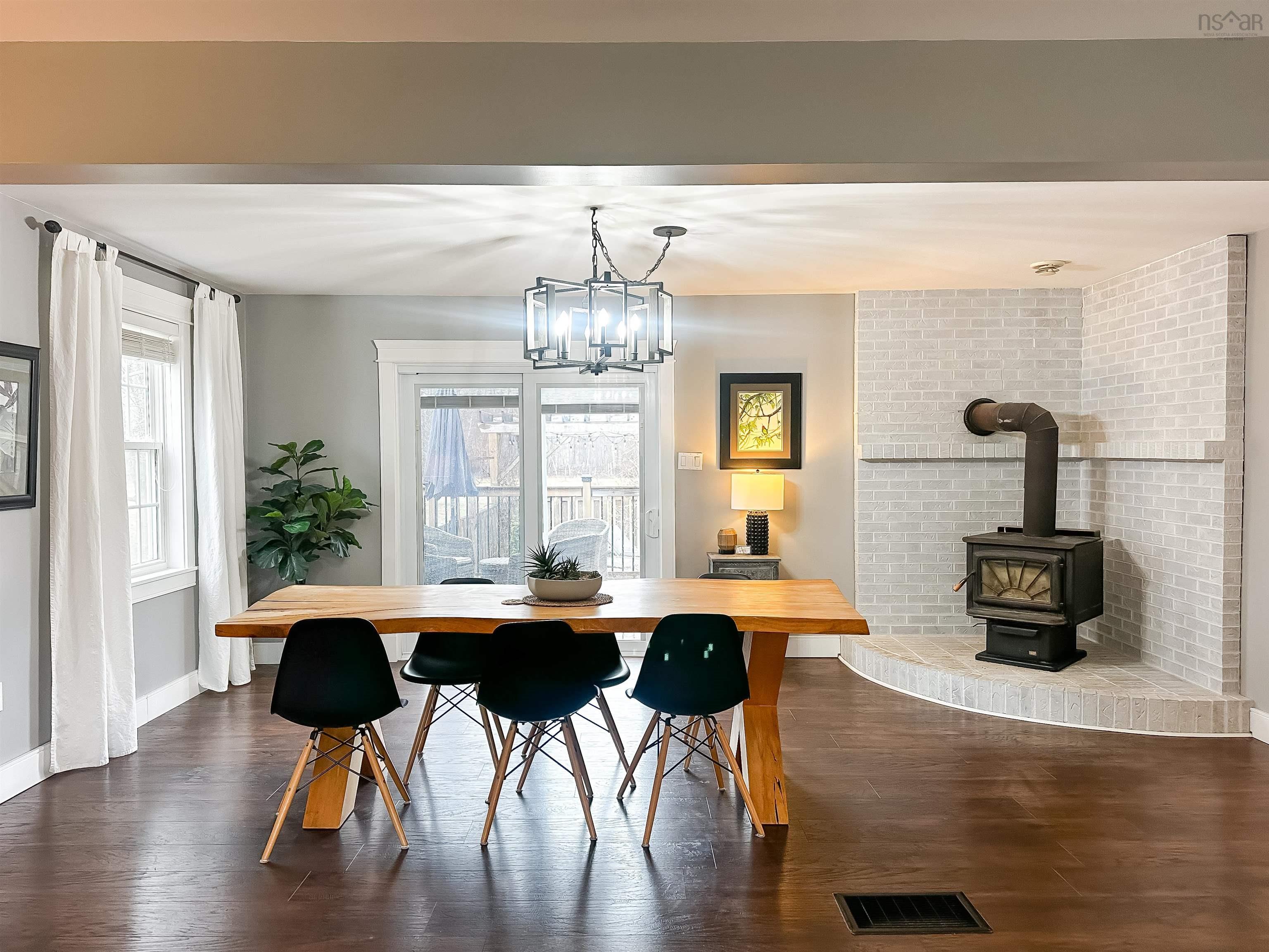 $689,900.00: 690 Maple Street, East Berwick