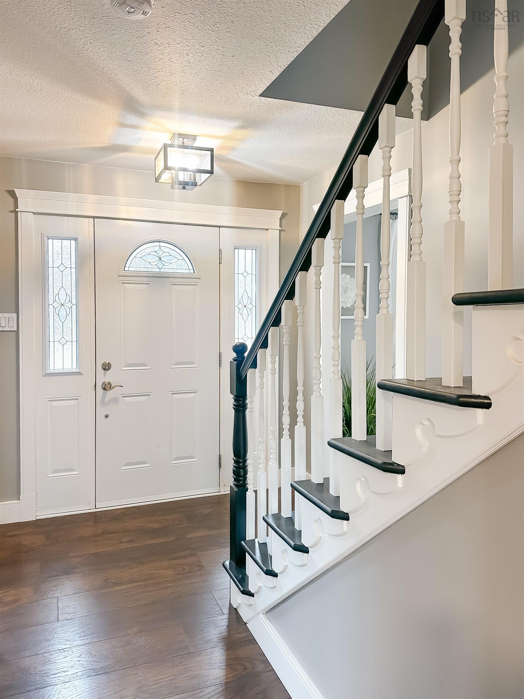 $689,900.00: 690 Maple Street, East Berwick