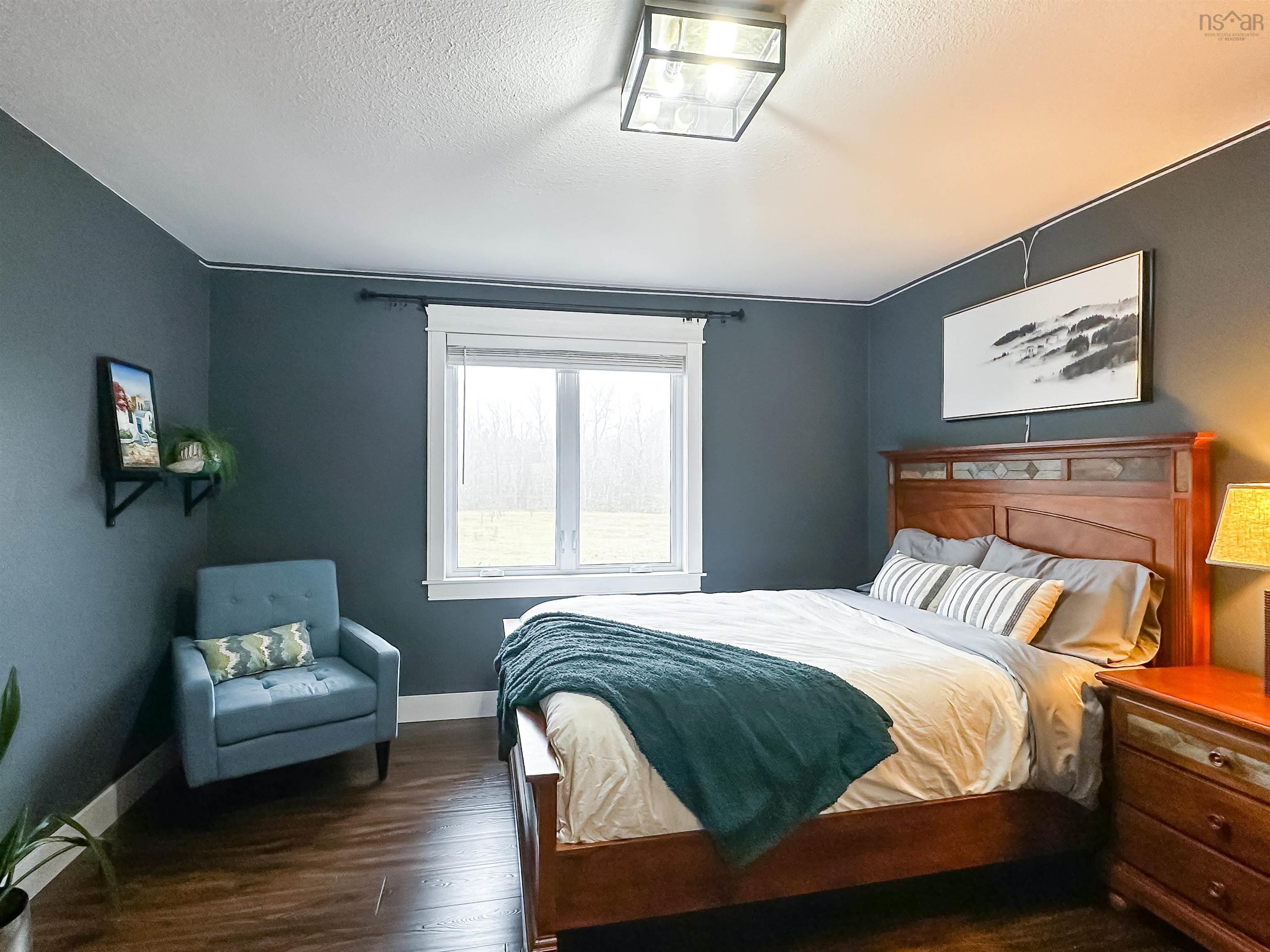 $689,900.00: 690 Maple Street, East Berwick