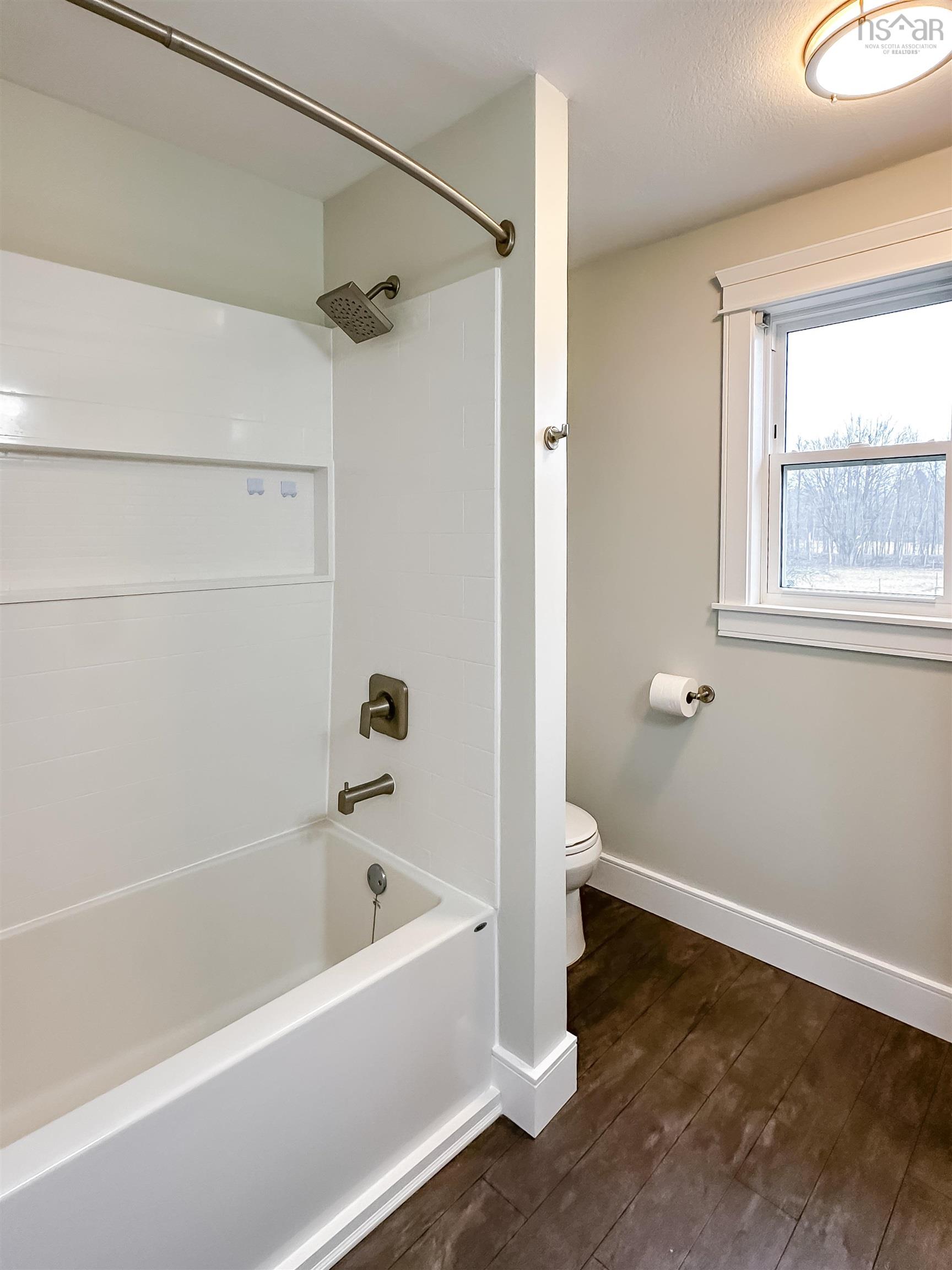 $689,900.00: 690 Maple Street, East Berwick