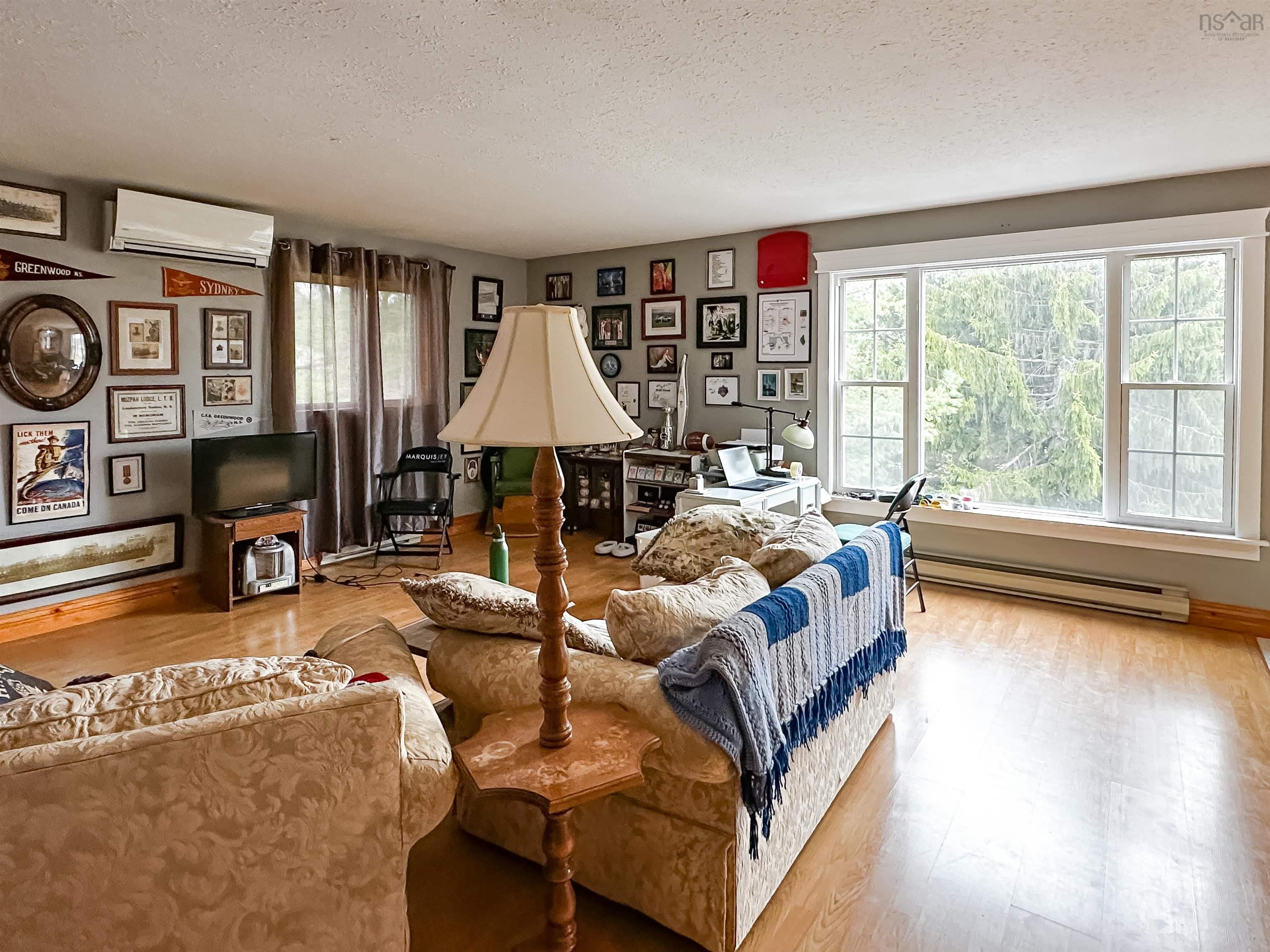 $689,900.00: 690 Maple Street, East Berwick