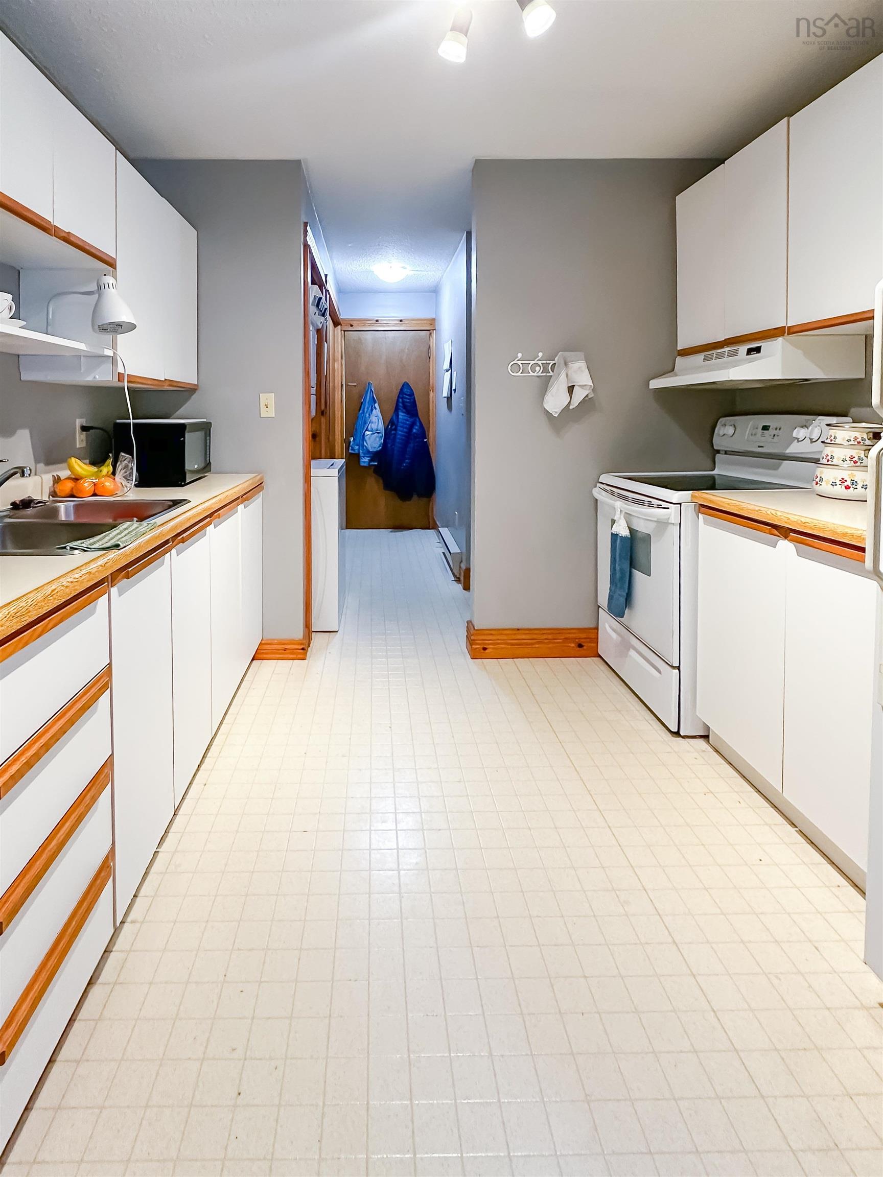 $689,900.00: 690 Maple Street, East Berwick