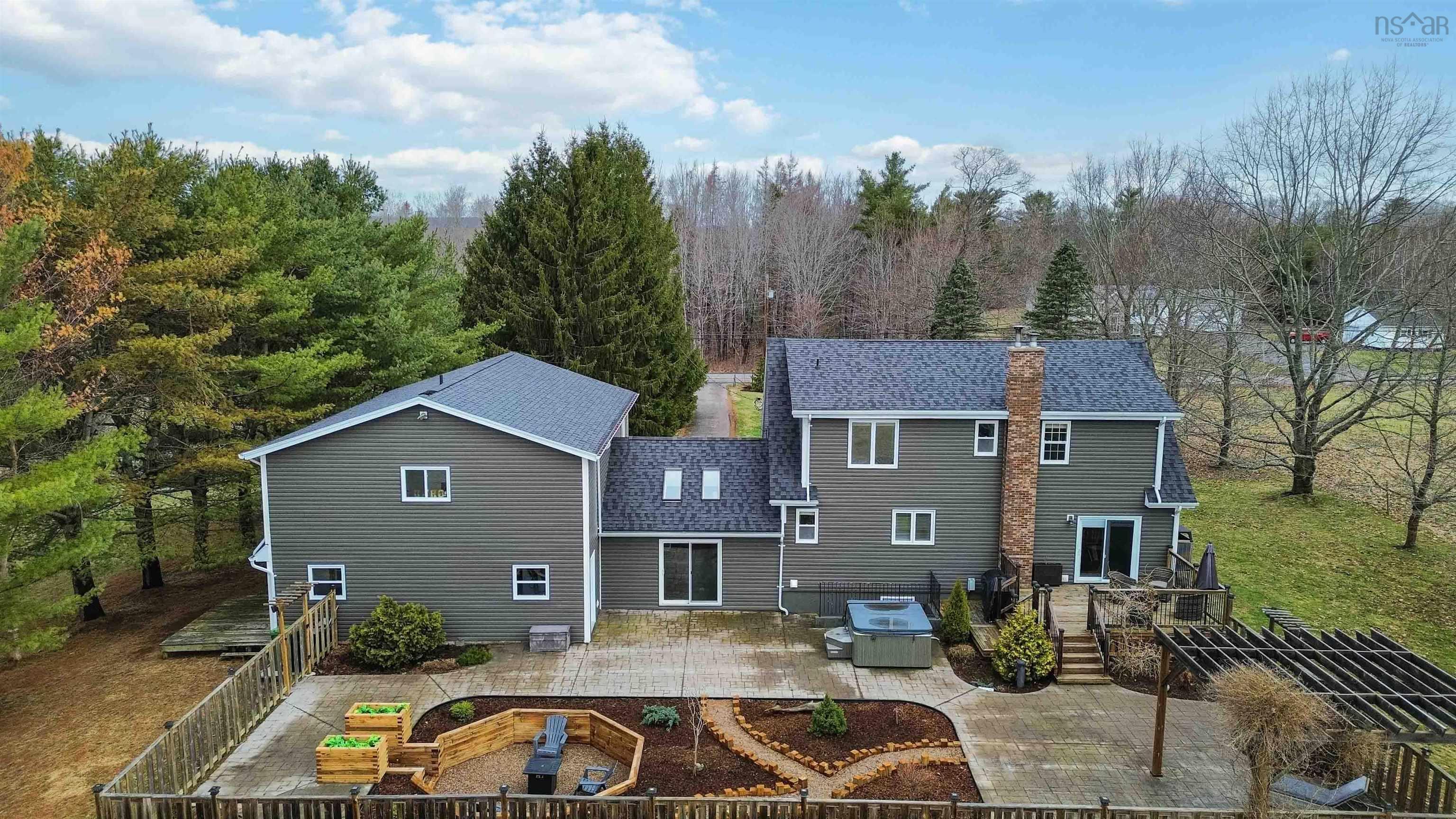 $689,900.00: 690 Maple Street, East Berwick