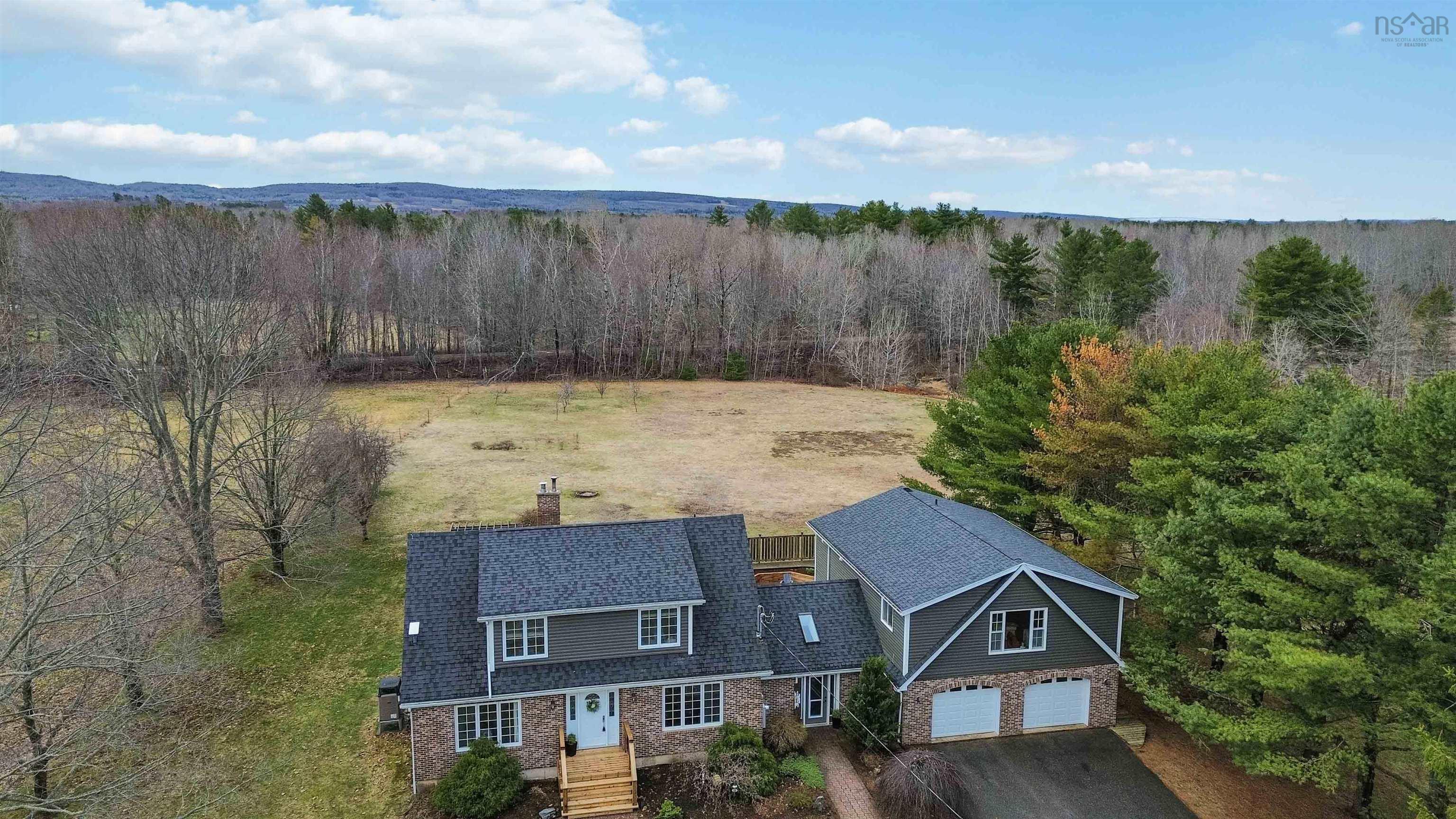 $689,900.00: 690 Maple Street, East Berwick