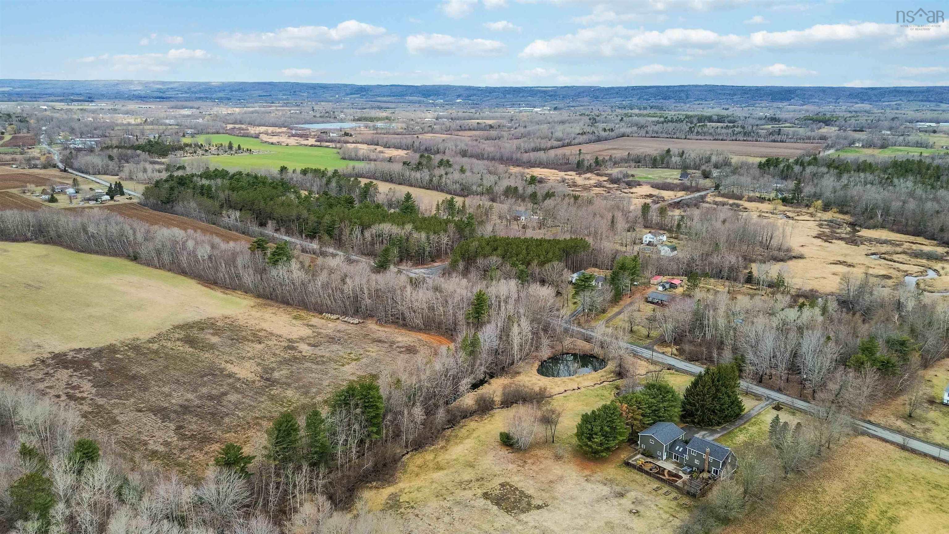 $689,900.00: 690 Maple Street, East Berwick