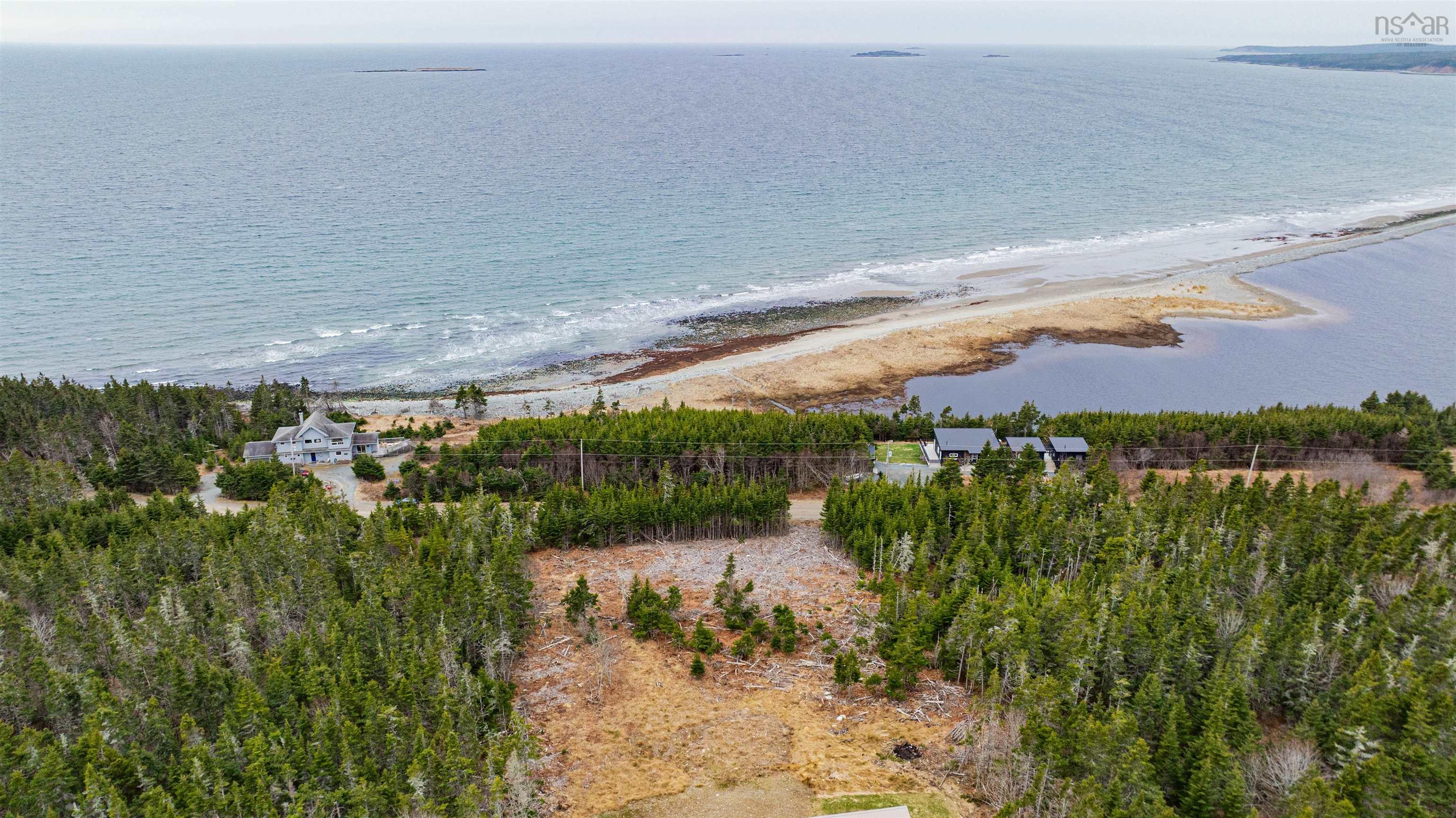 $149,900.00: 66 Kaakwogook Way, Clam Bay