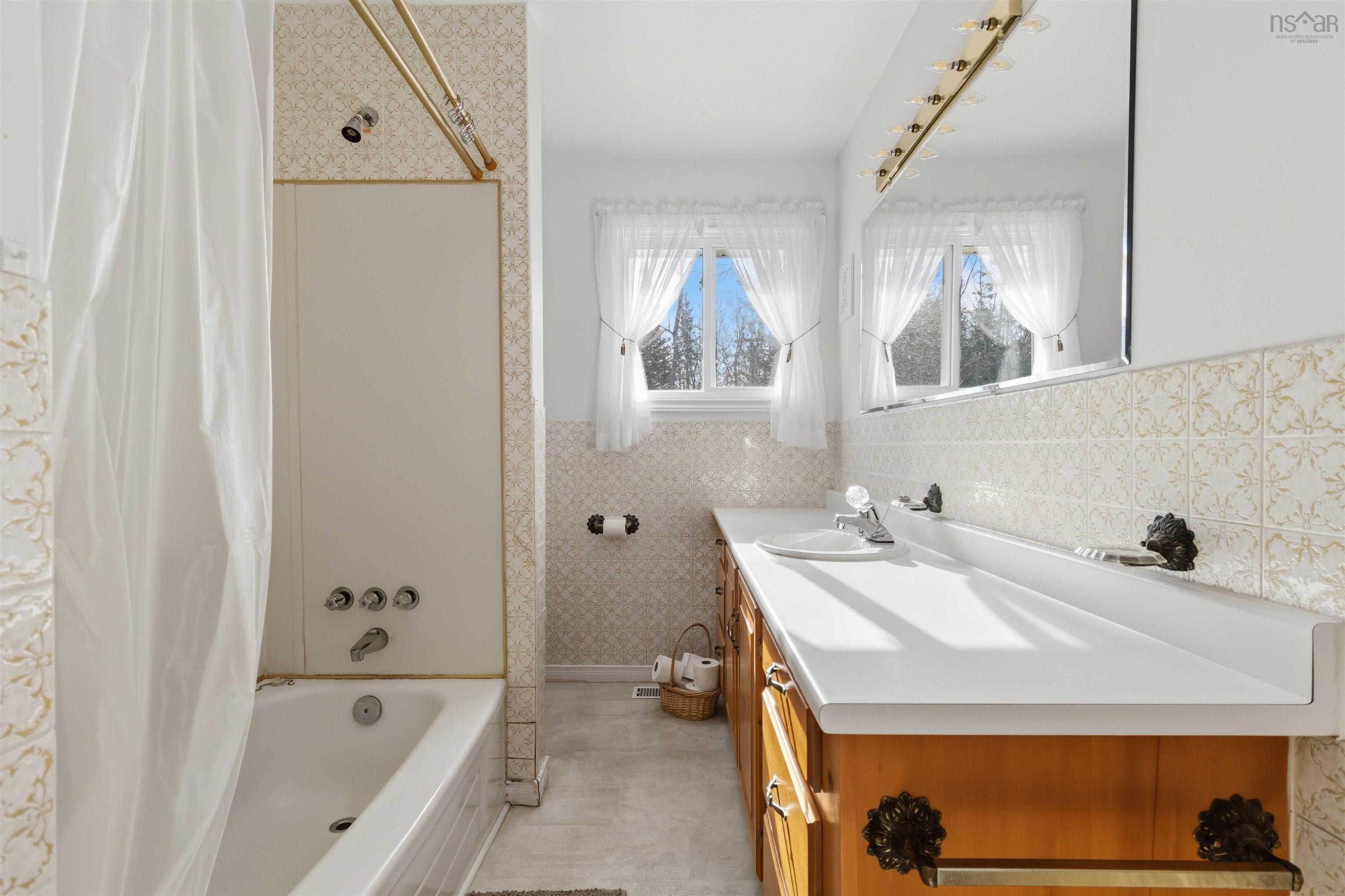 $499,900.00: 21 Carlheath Drive, Wellington