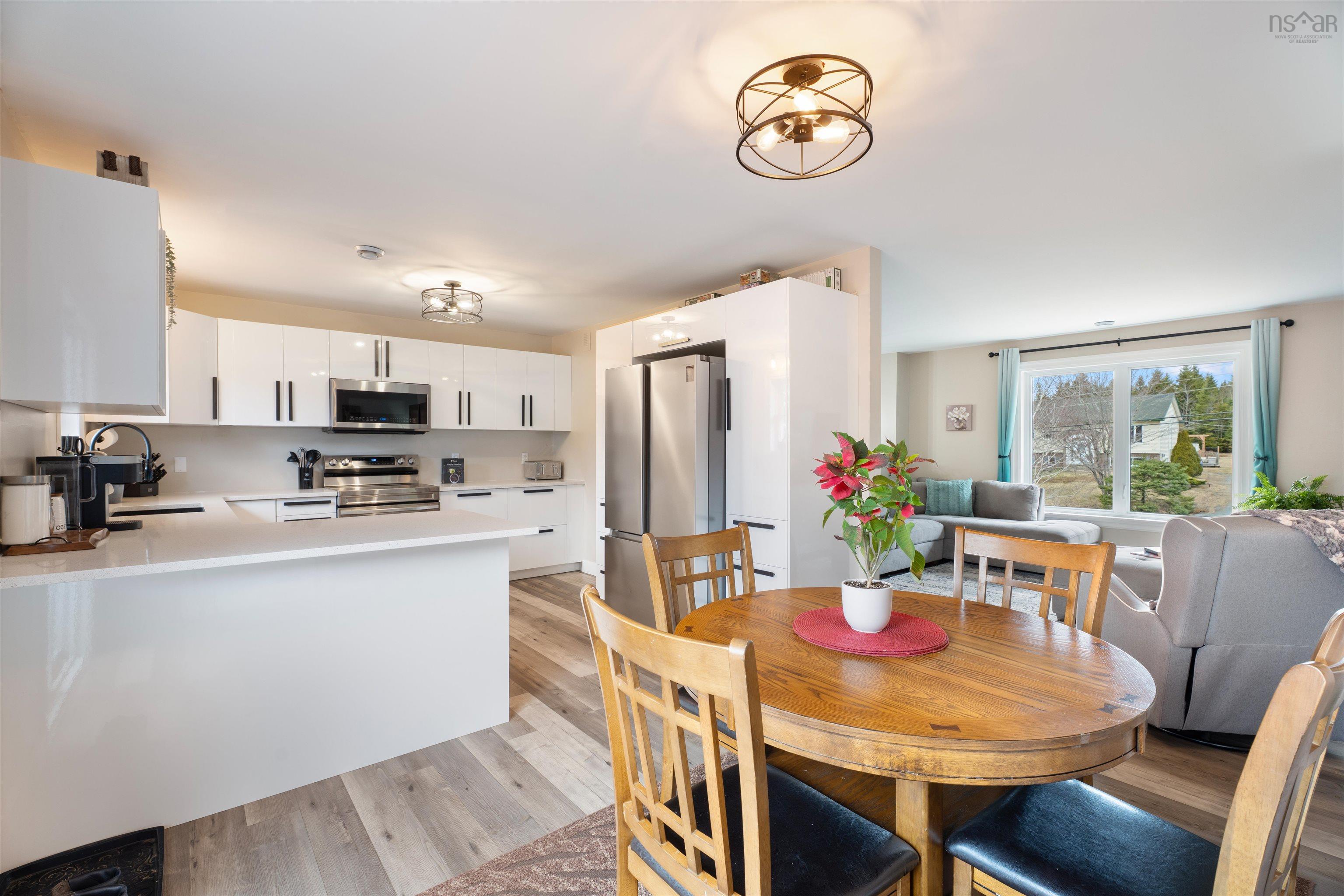 $574,900.00: 99 Loriann Drive, Porters Lake