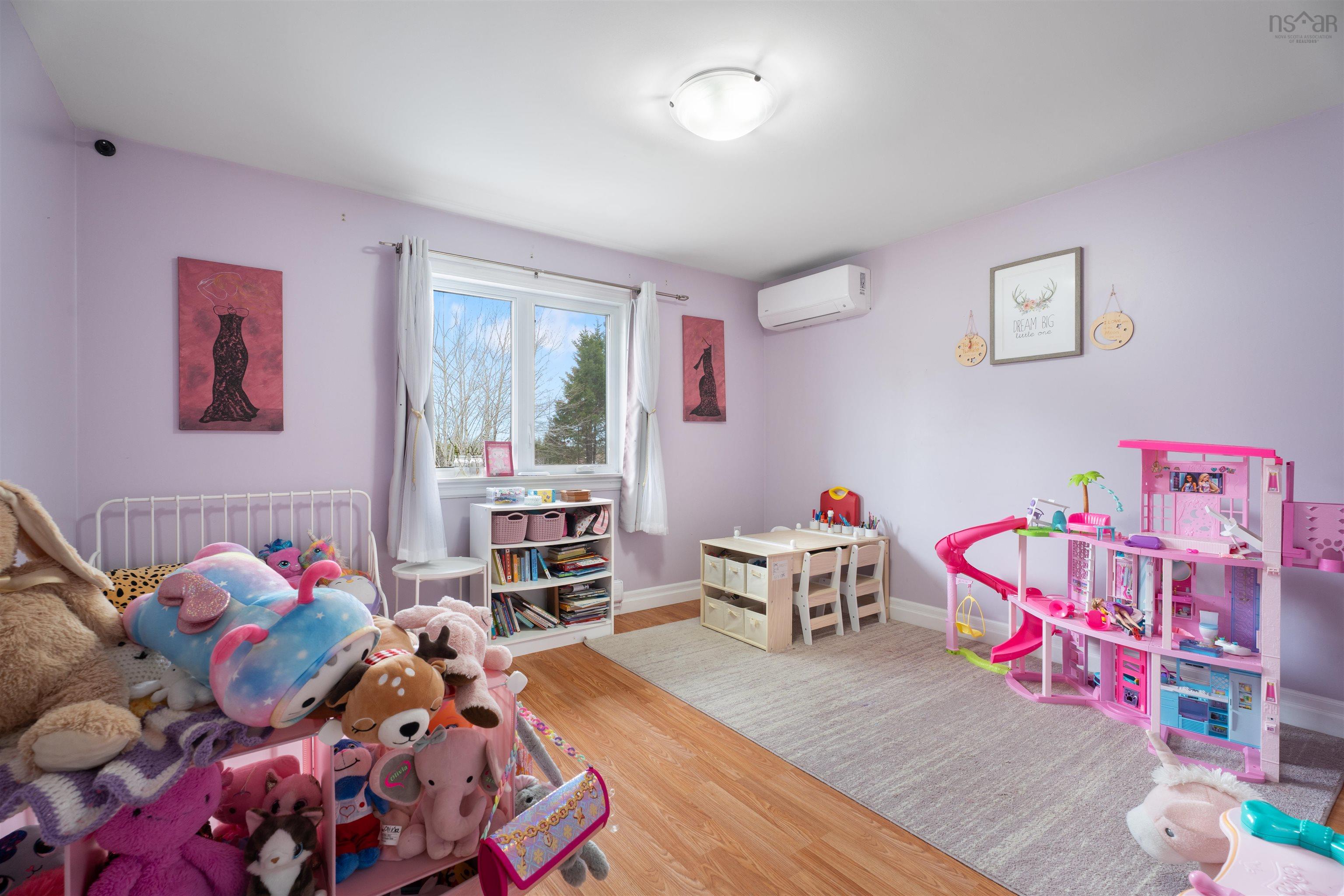 $574,900.00: 99 Loriann Drive, Porters Lake