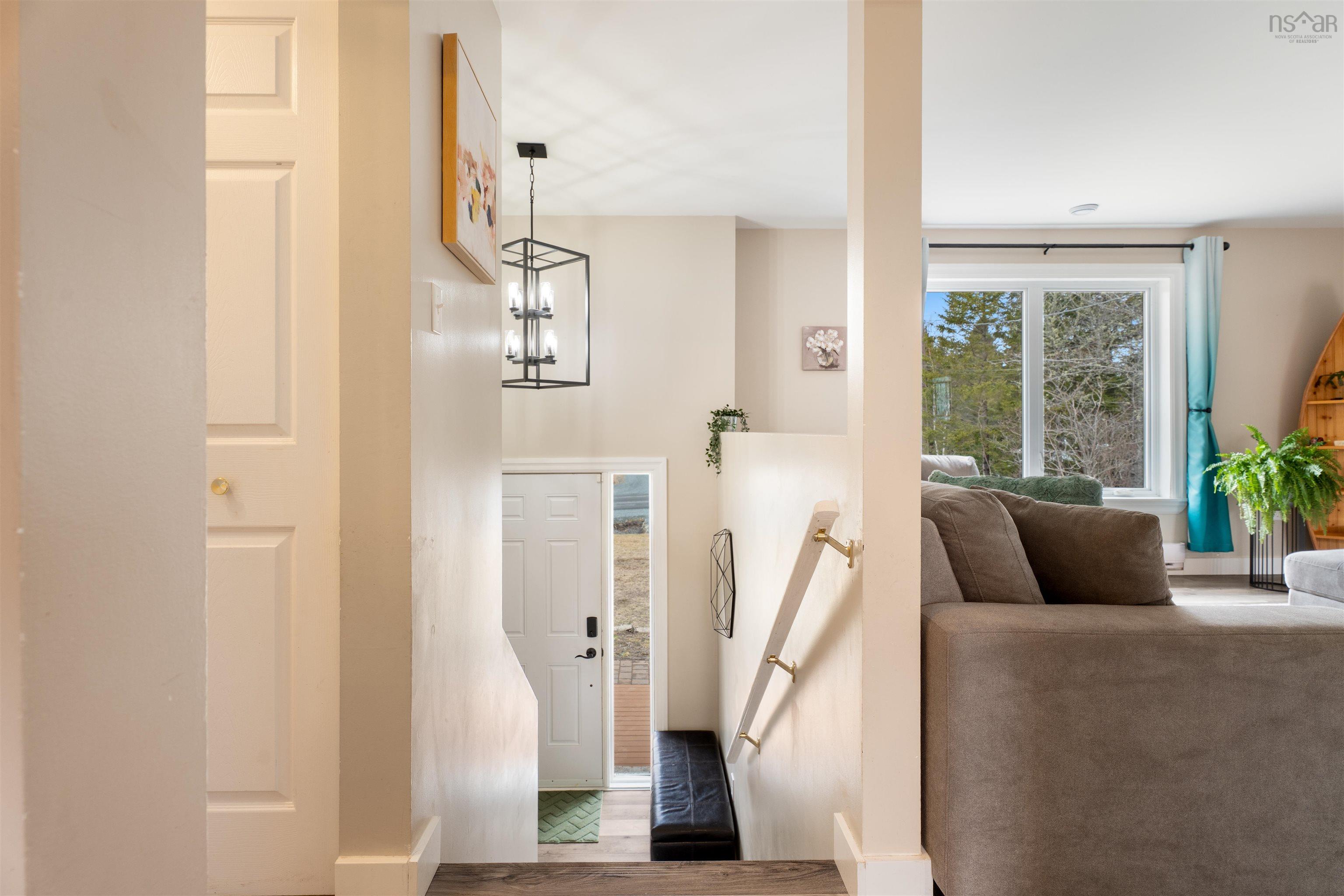 $574,900.00: 99 Loriann Drive, Porters Lake