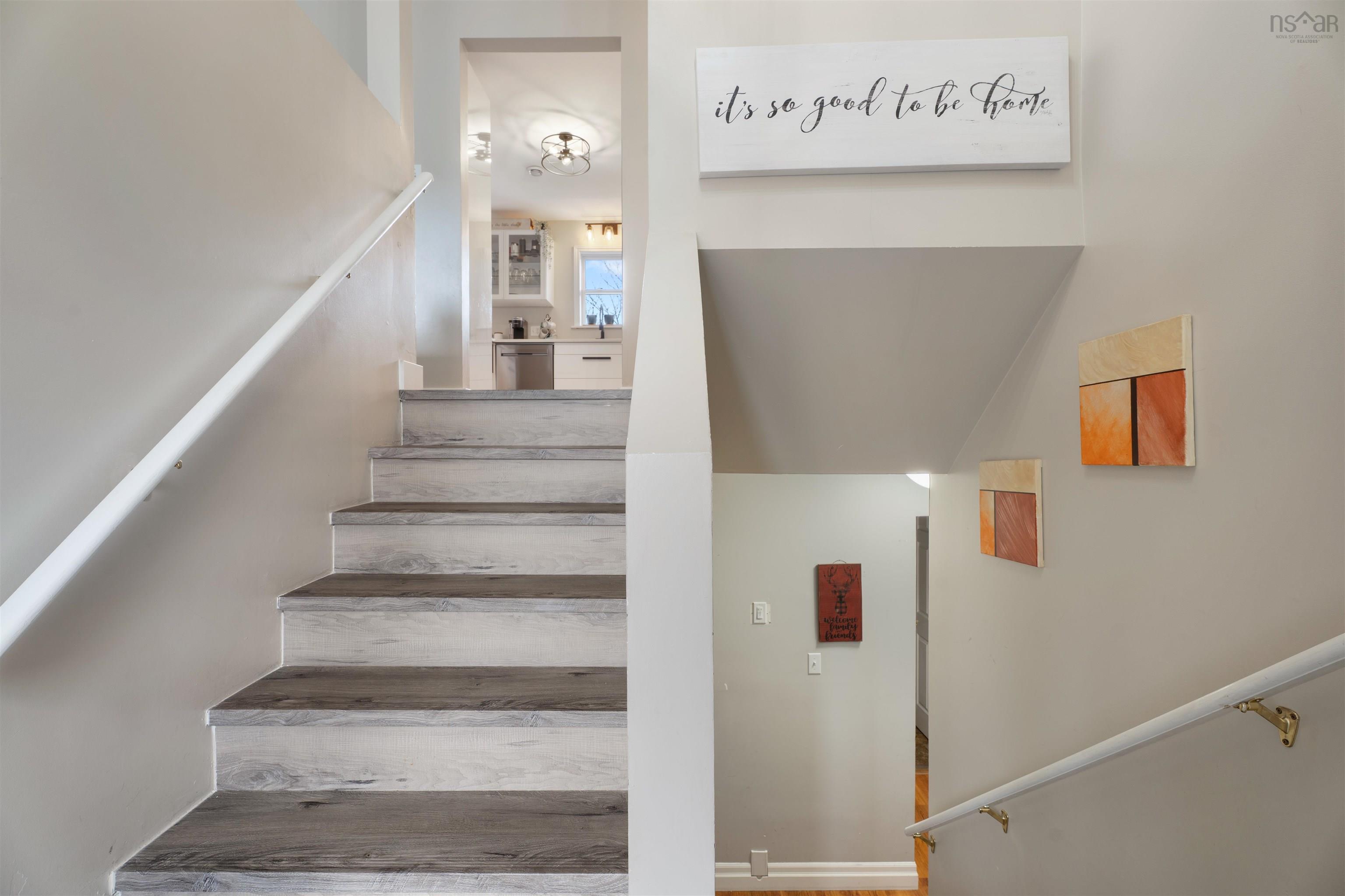 $574,900.00: 99 Loriann Drive, Porters Lake