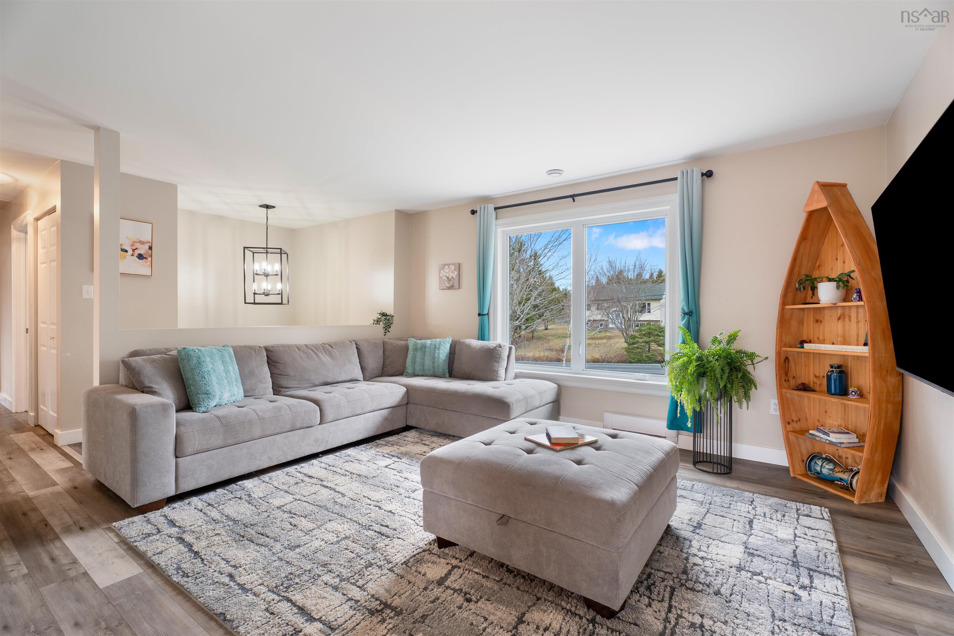 $574,900.00: 99 Loriann Drive, Porters Lake