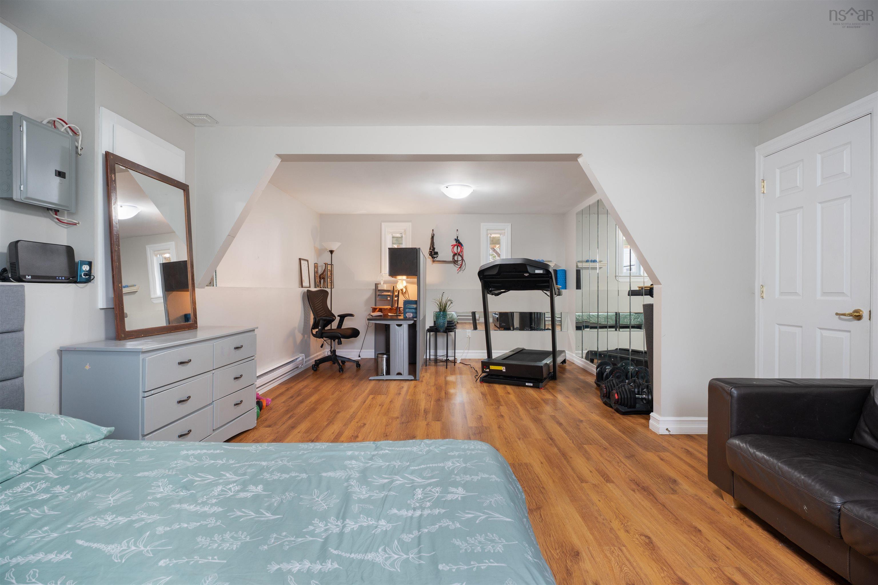 $574,900.00: 99 Loriann Drive, Porters Lake