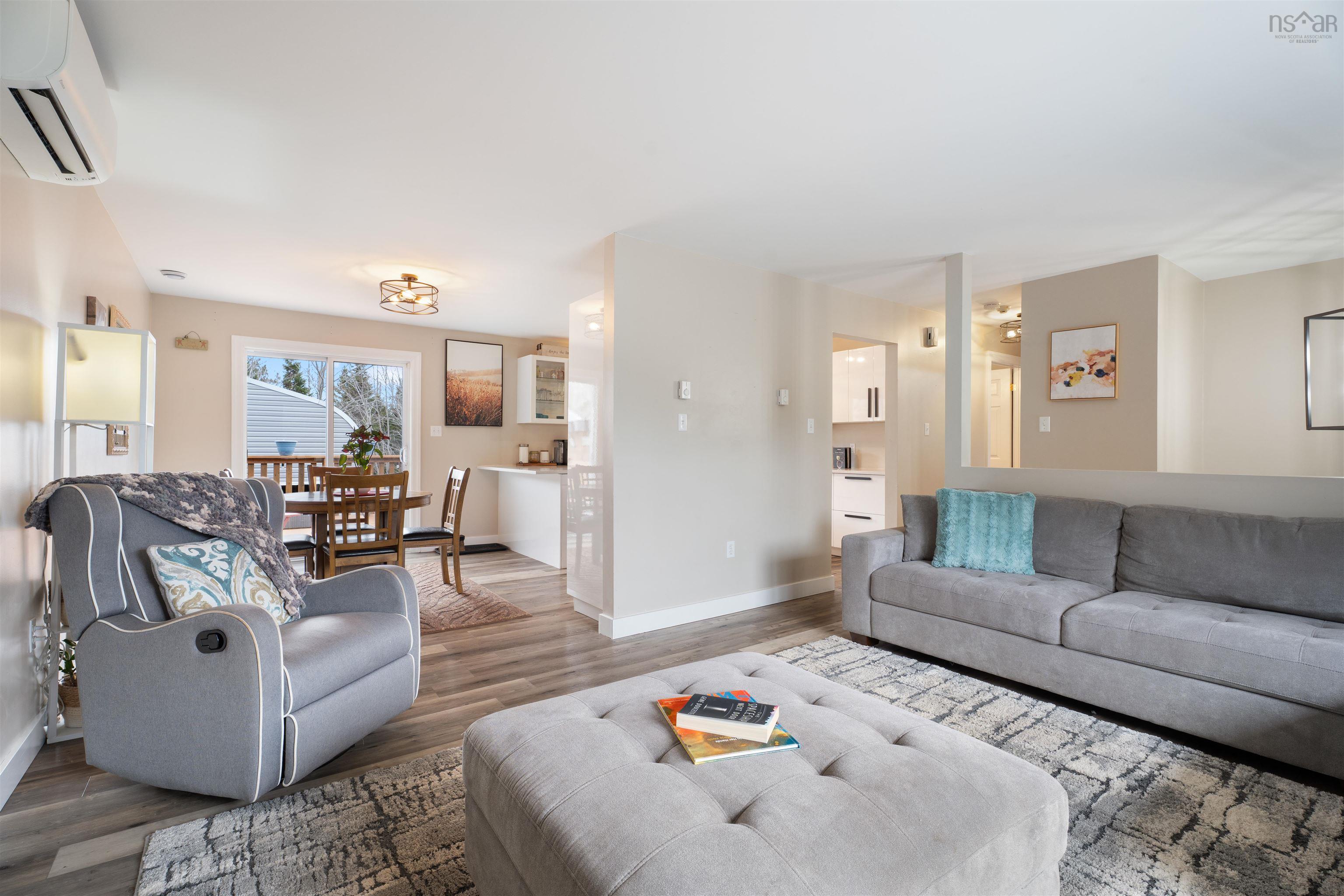 $574,900.00: 99 Loriann Drive, Porters Lake