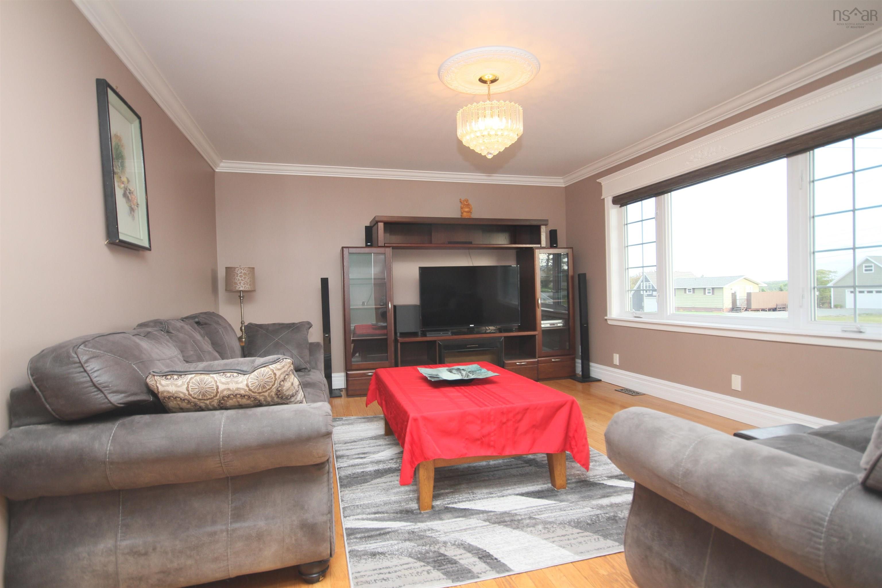 $369,900.00: 33 Landry Lane, Louisdale