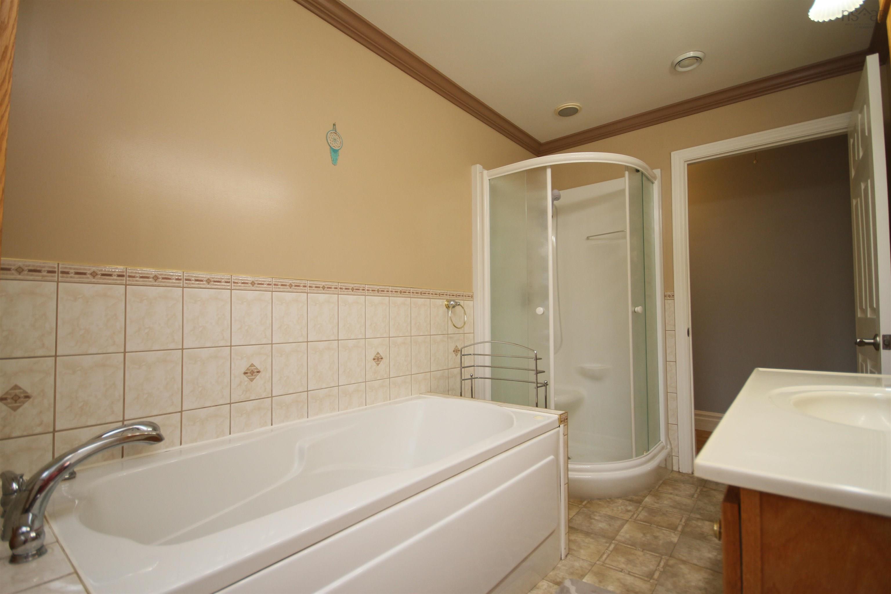 $369,900.00: 33 Landry Lane, Louisdale