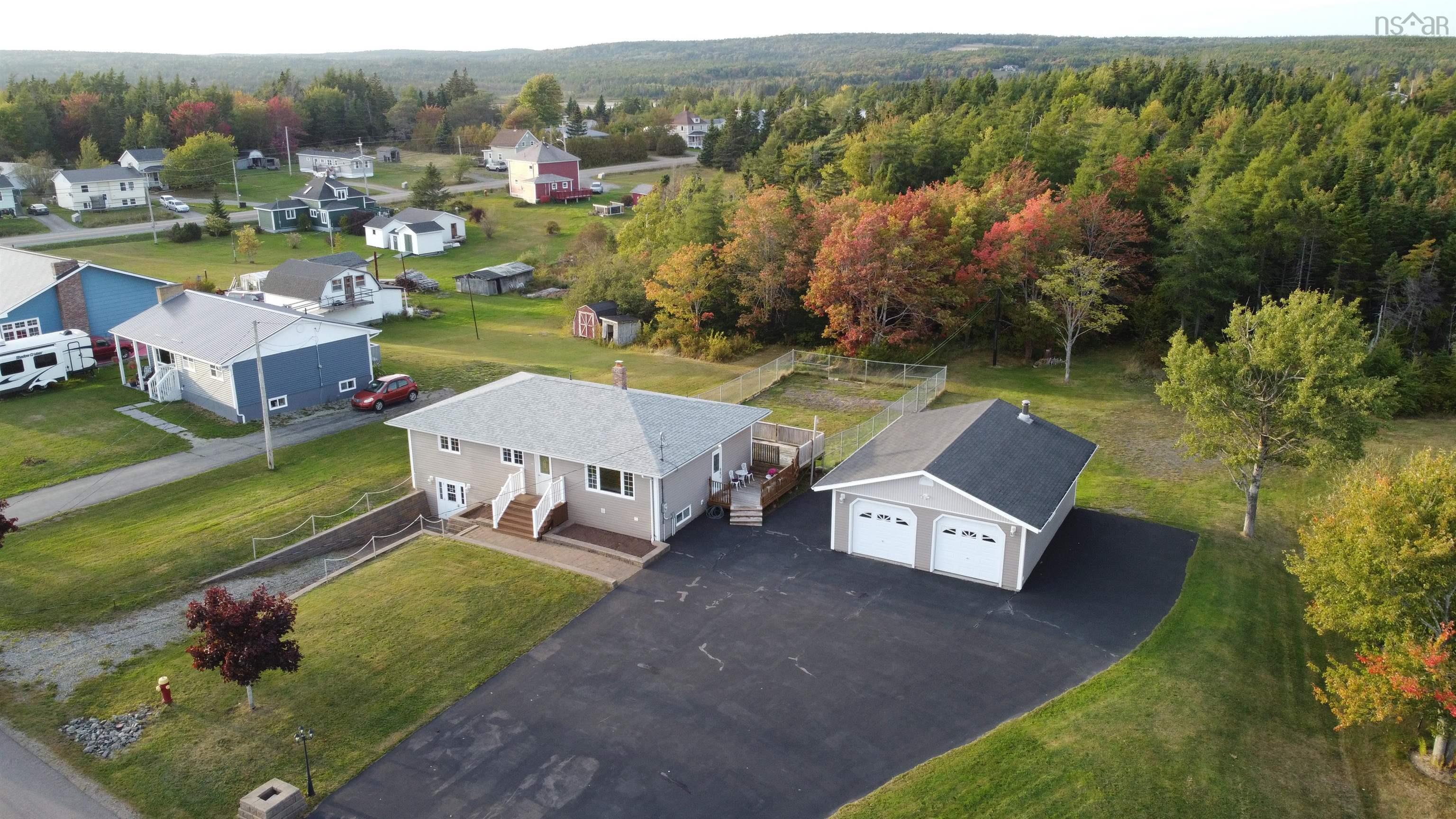 $369,900.00: 33 Landry Lane, Louisdale