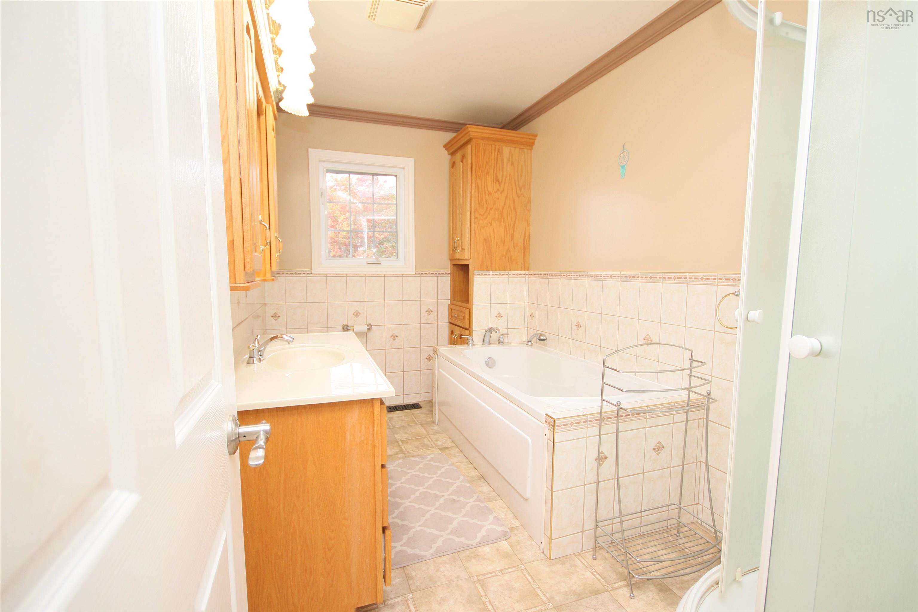 $369,900.00: 33 Landry Lane, Louisdale