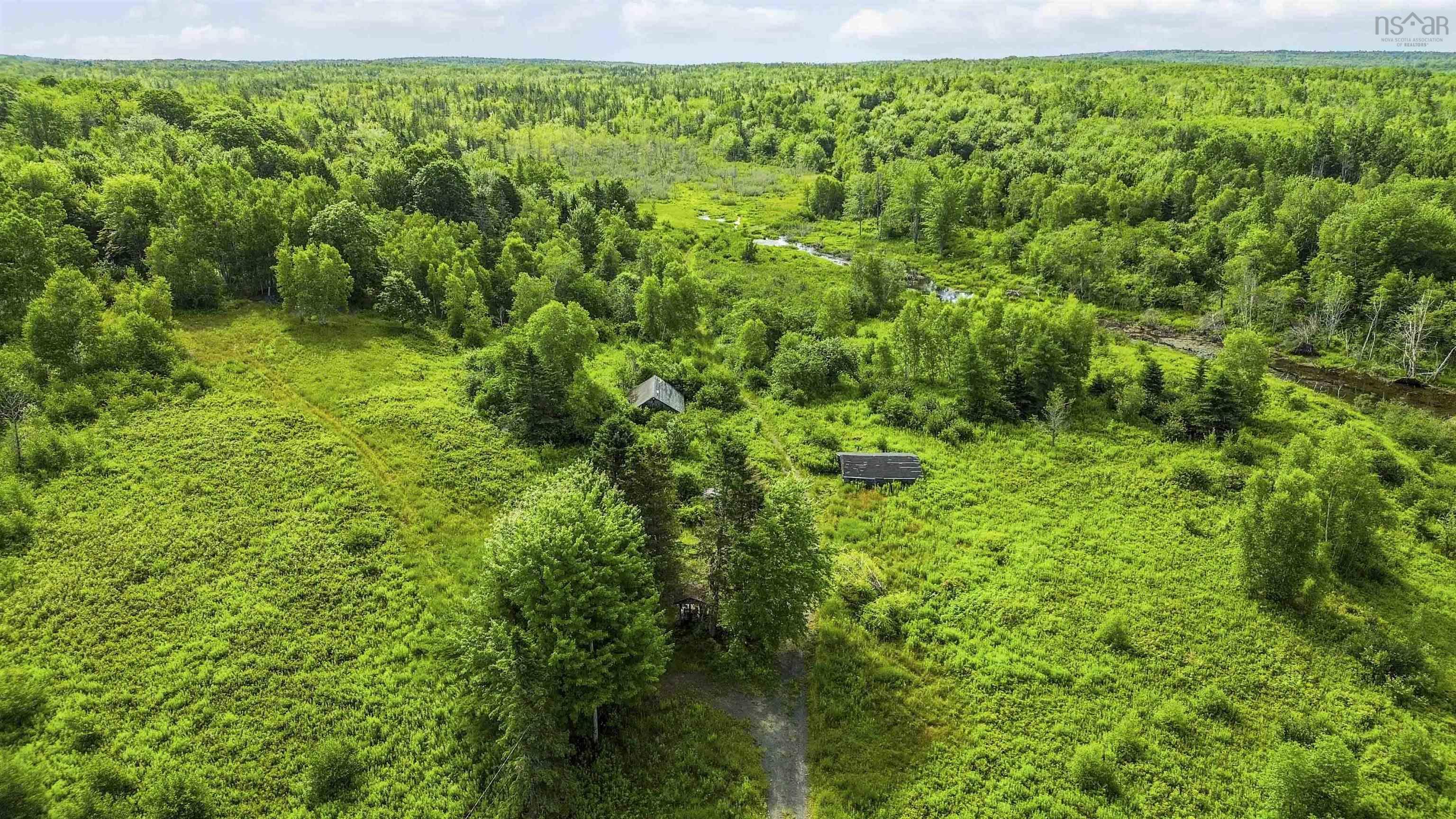 $259,900.00: 6782 Highway 215, Cheverie