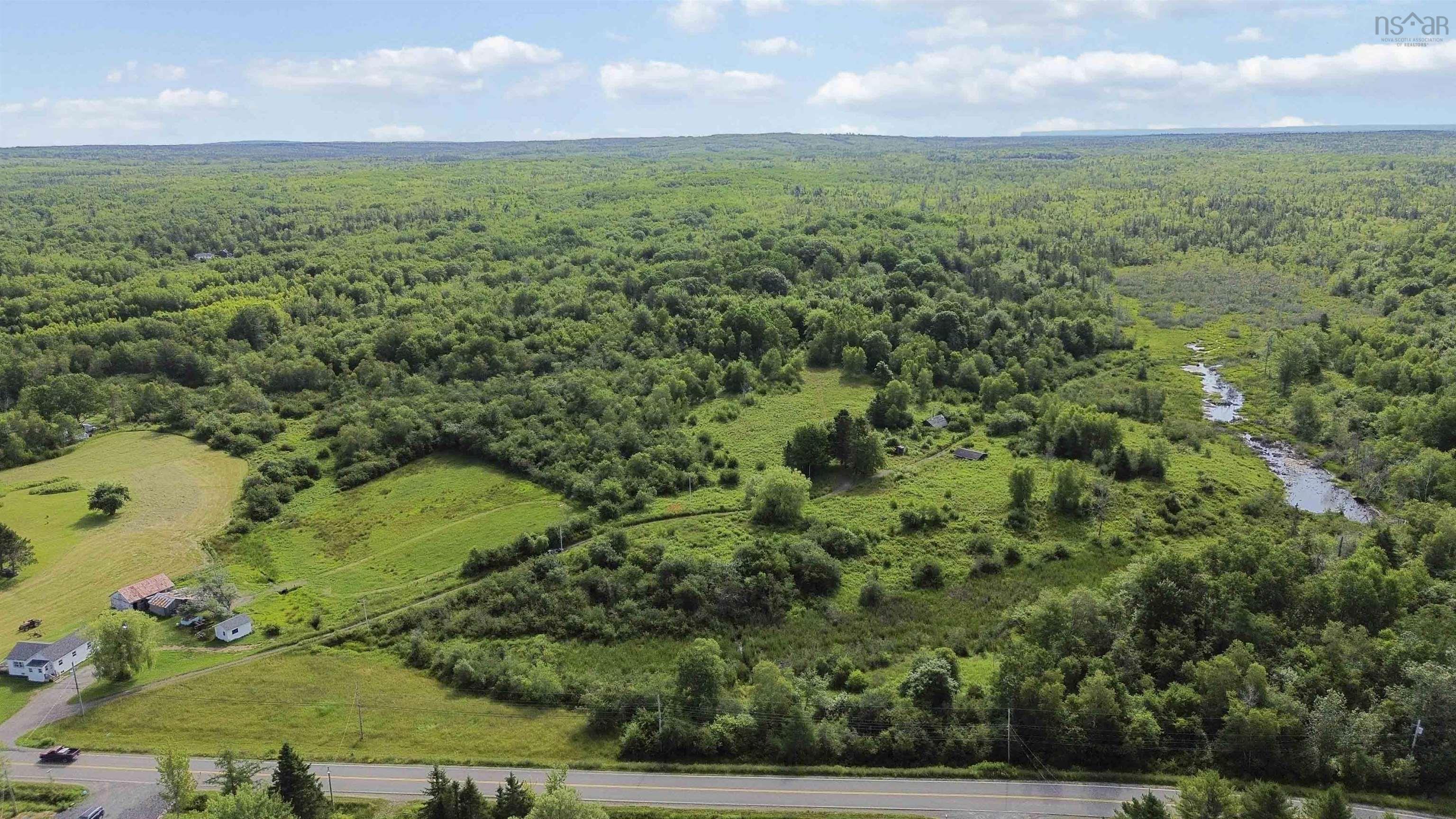 $259,900.00: 6782 Highway 215, Cheverie