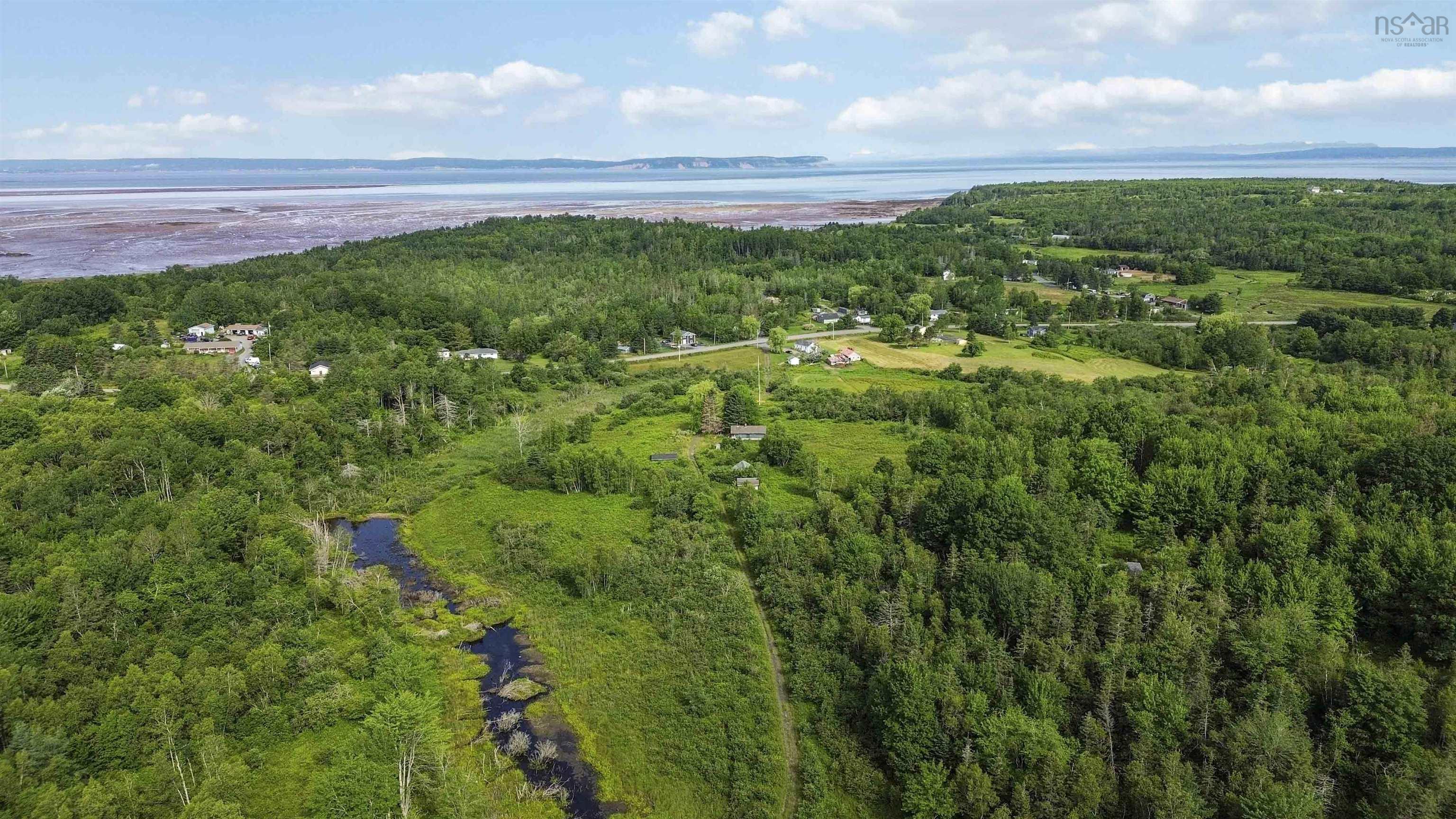 $259,900.00: 6782 Highway 215, Cheverie