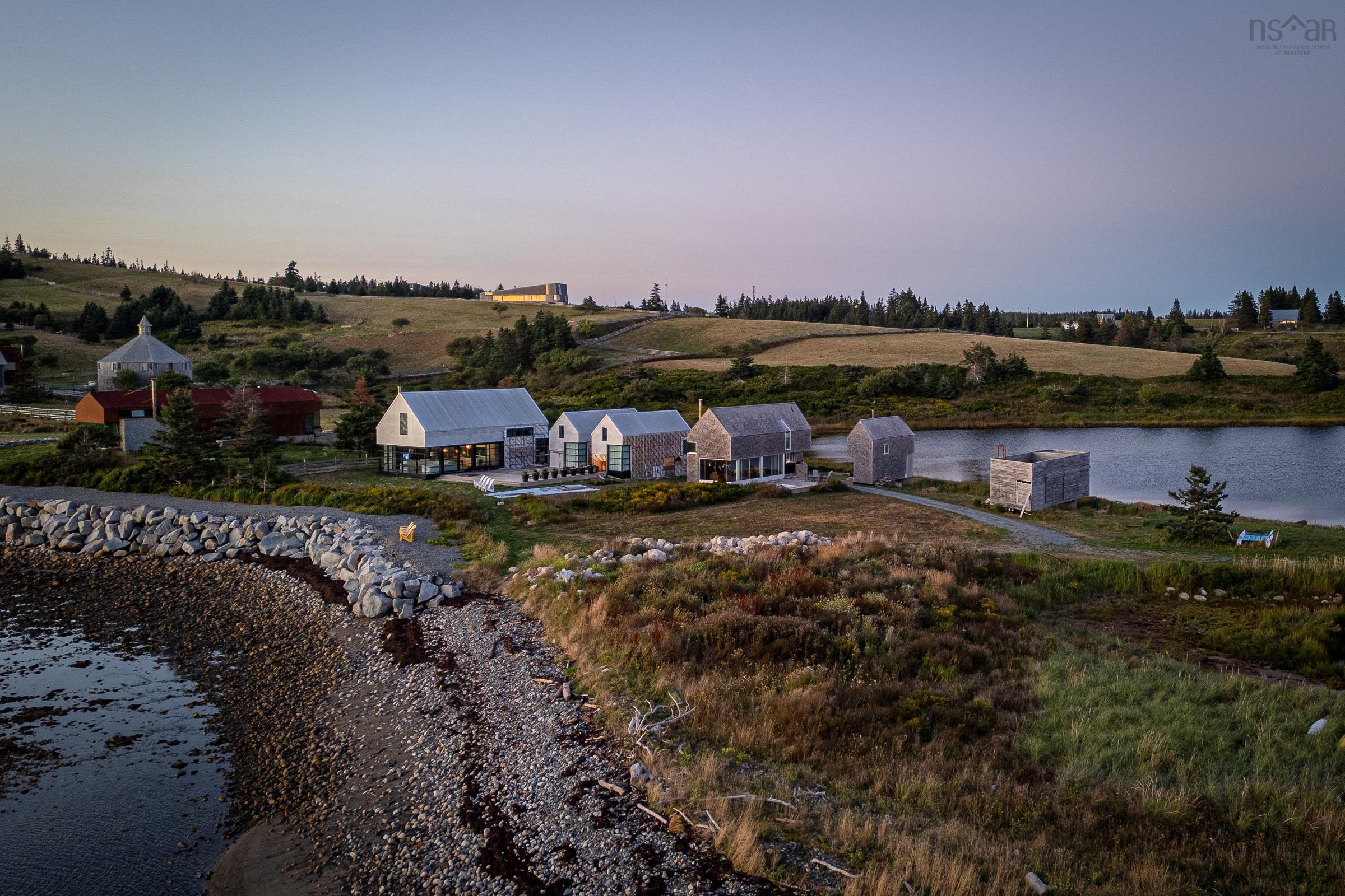 $1,195,000.00: 120 Net Yard Lane, Upper Kingsburg