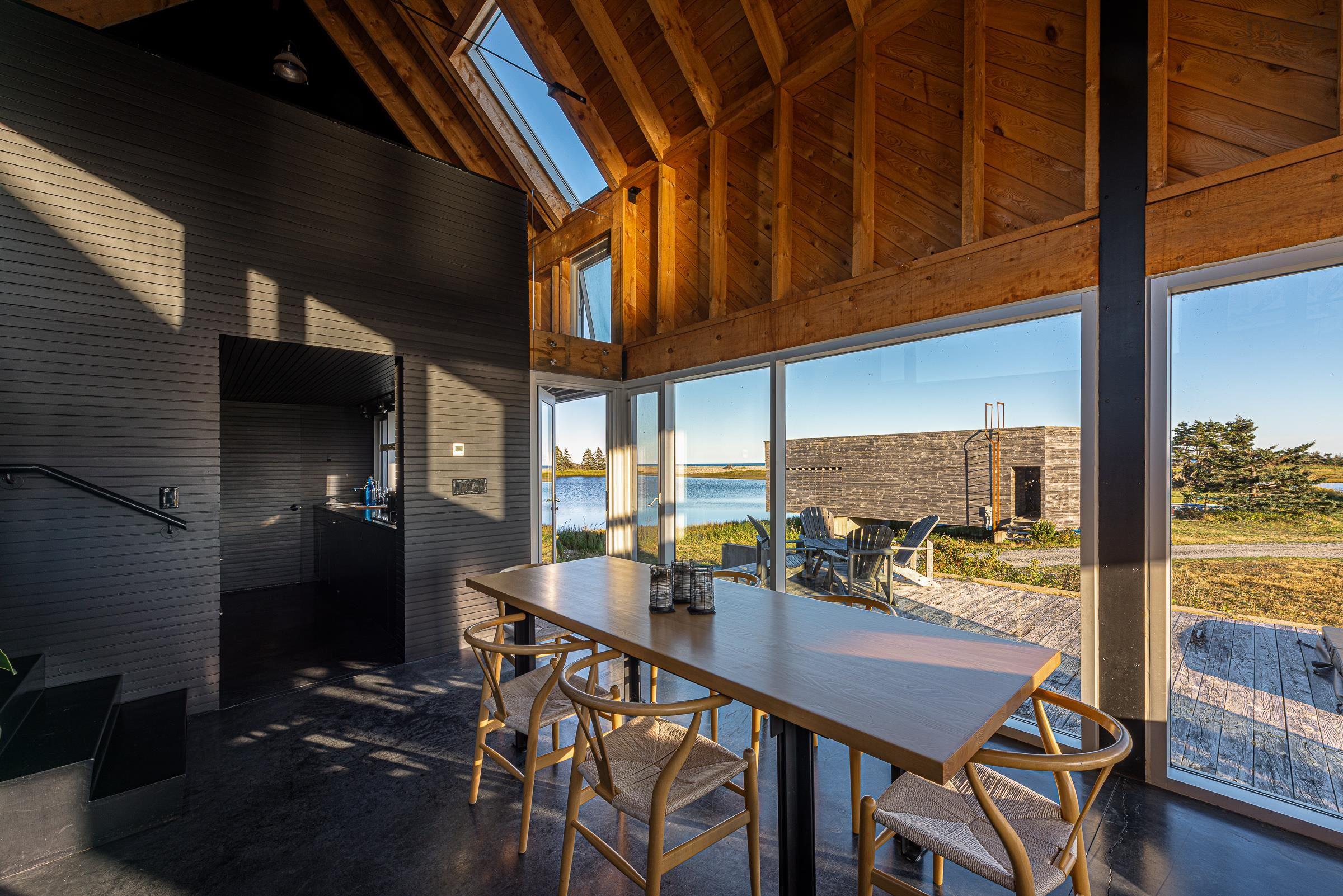 $1,195,000.00: 120 Net Yard Lane, Upper Kingsburg