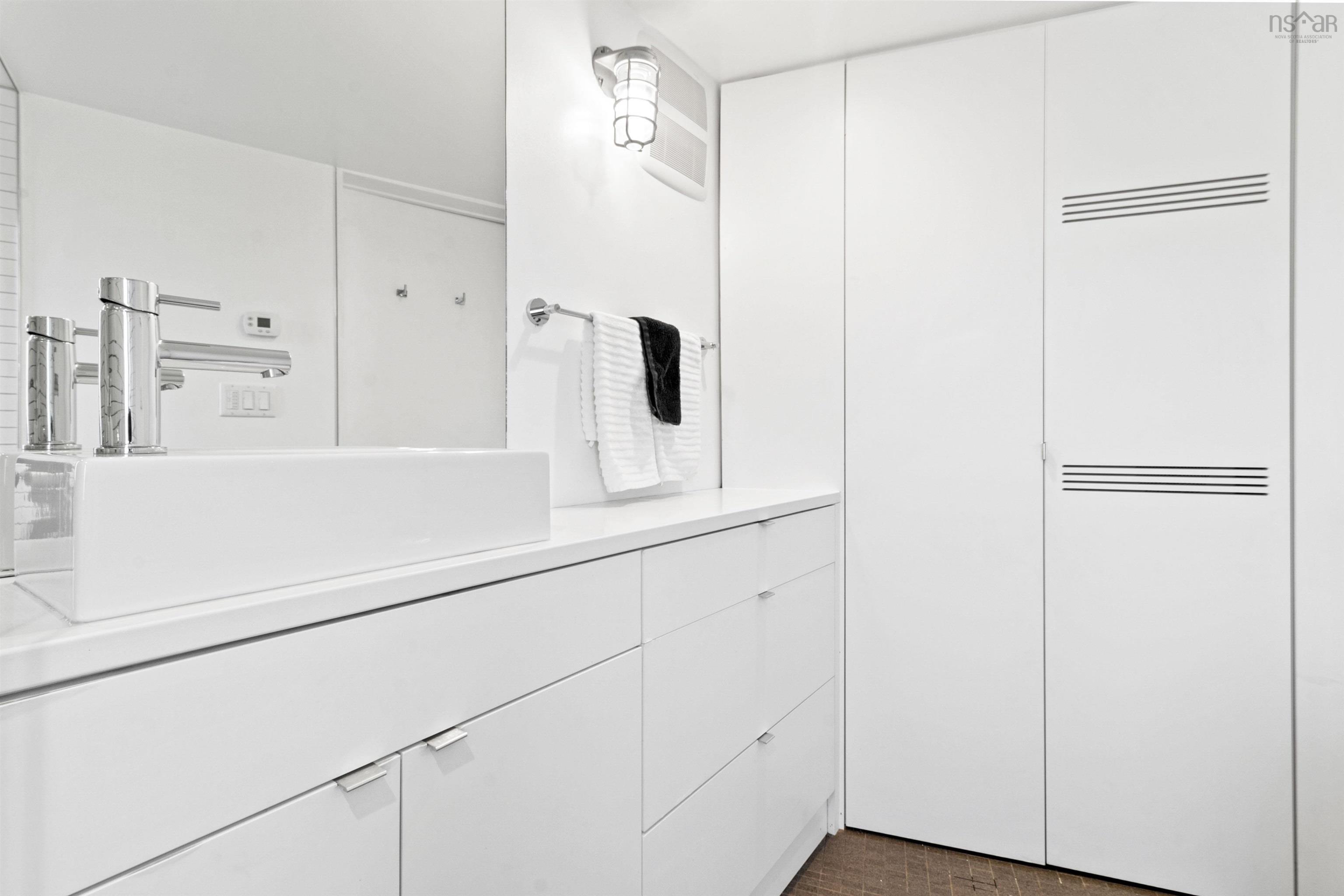 $1,195,000.00: 120 Net Yard Lane, Upper Kingsburg