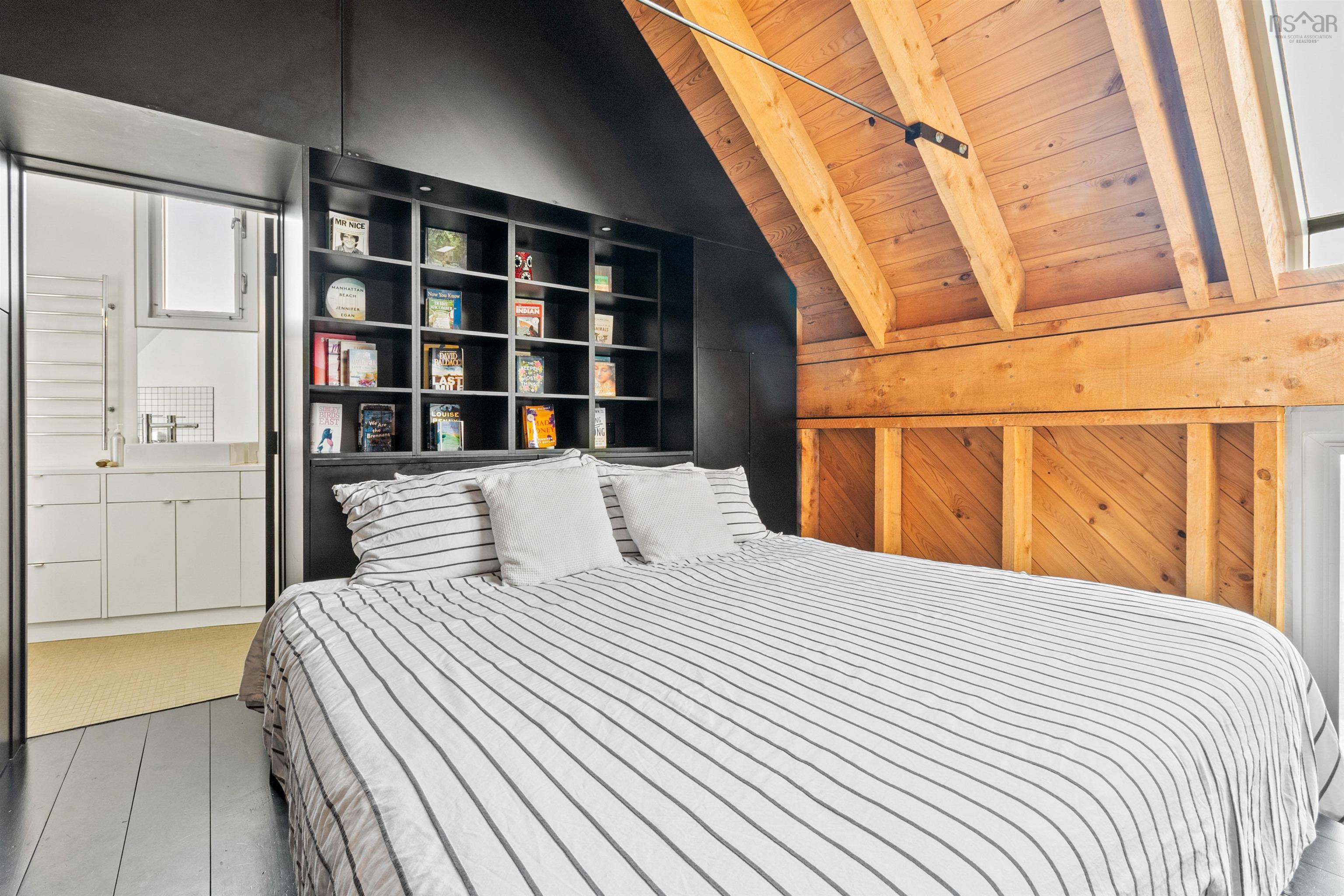 $1,195,000.00: 120 Net Yard Lane, Upper Kingsburg