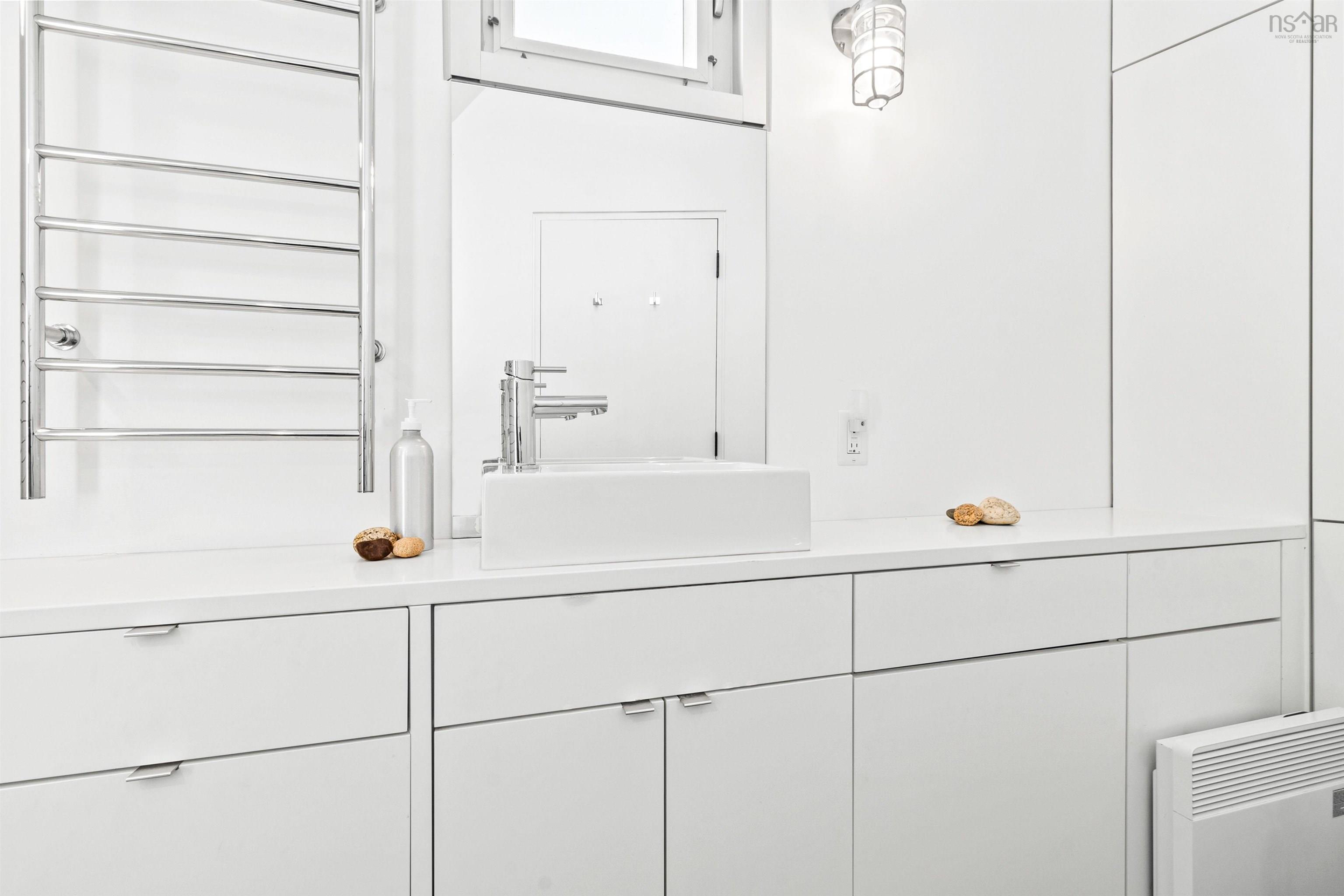 $1,195,000.00: 120 Net Yard Lane, Upper Kingsburg