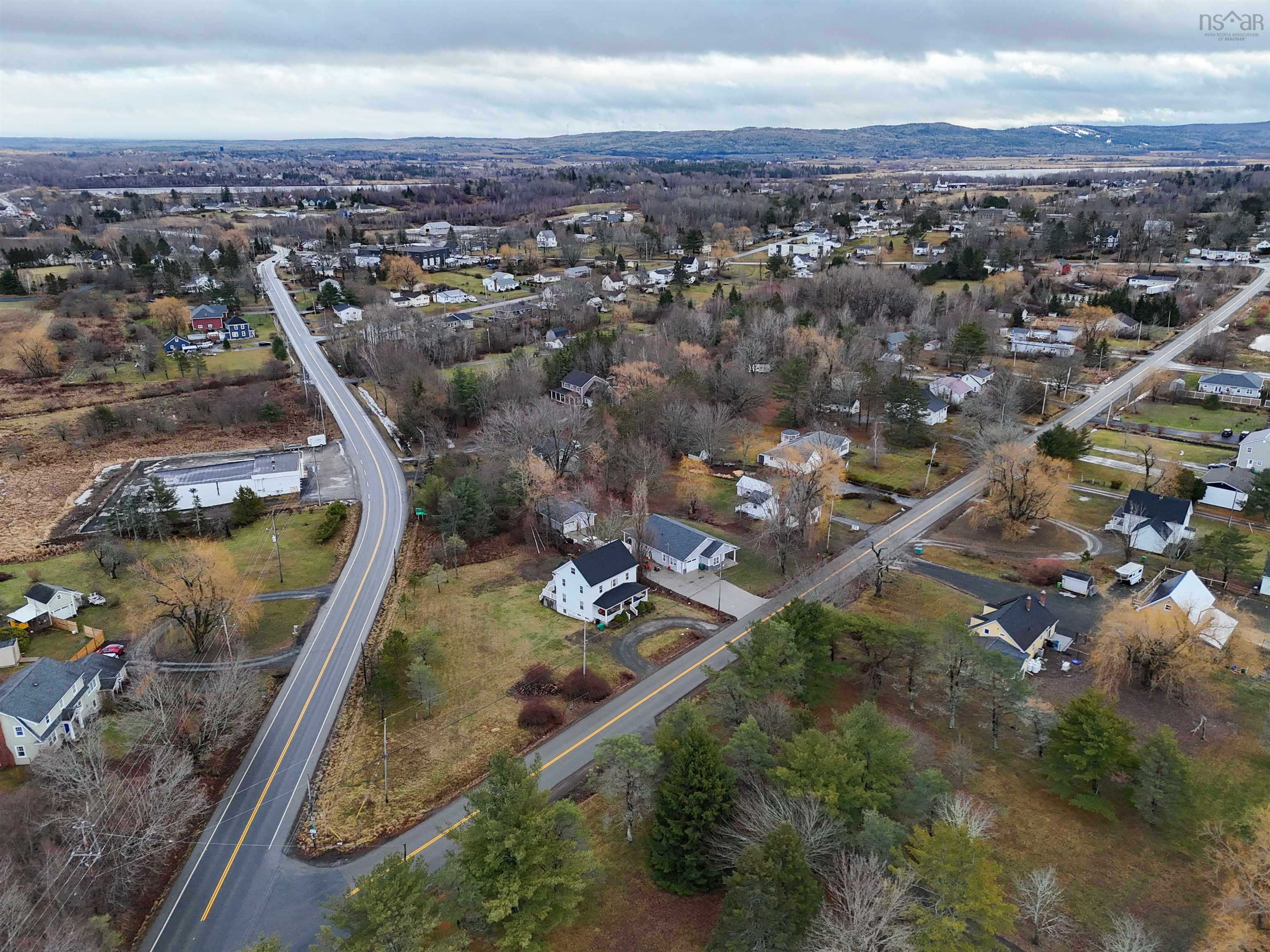 $599,900.00: 15 Falmouth Dyke Rd, Falmouth