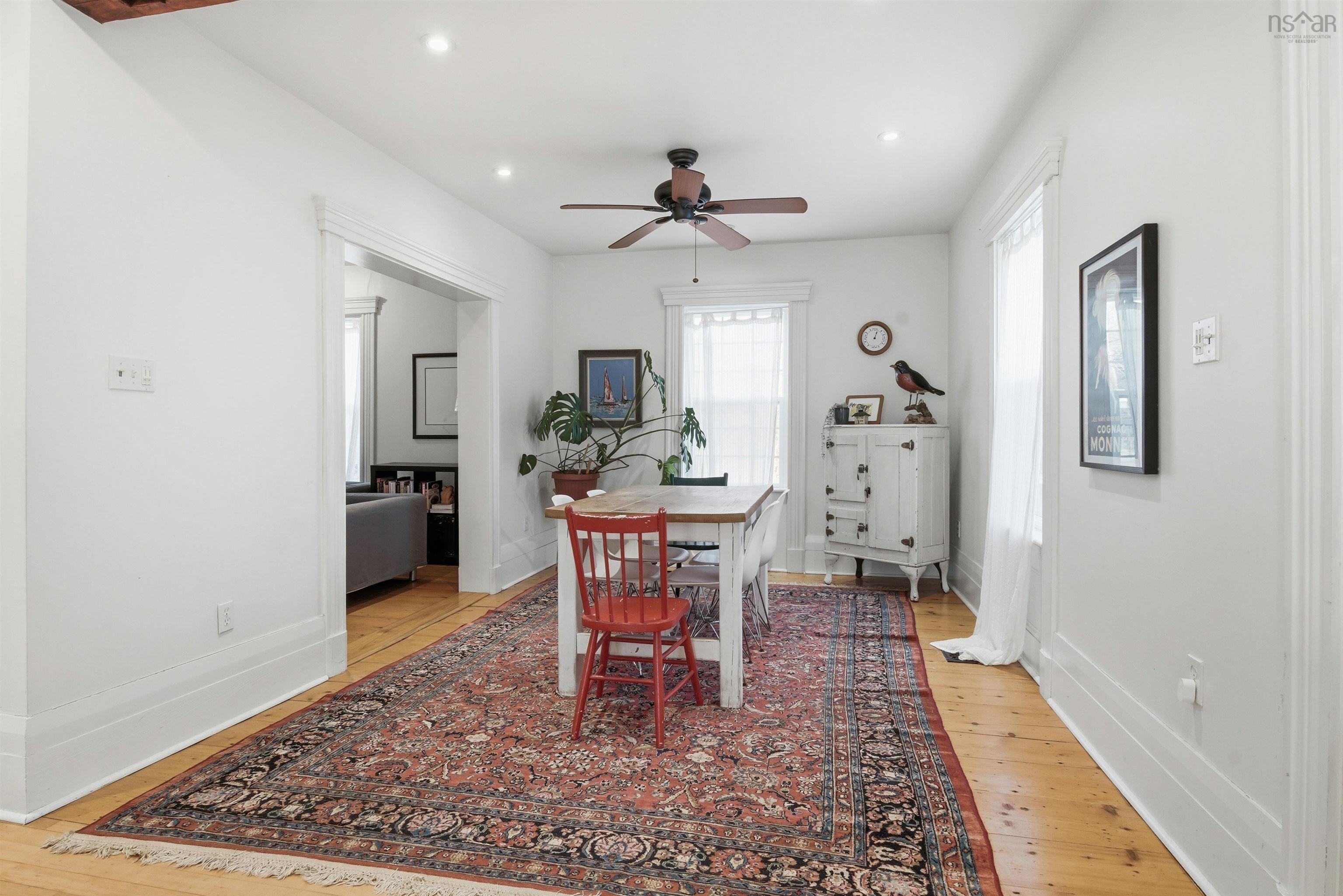 $599,900.00: 15 Falmouth Dyke Rd, Falmouth