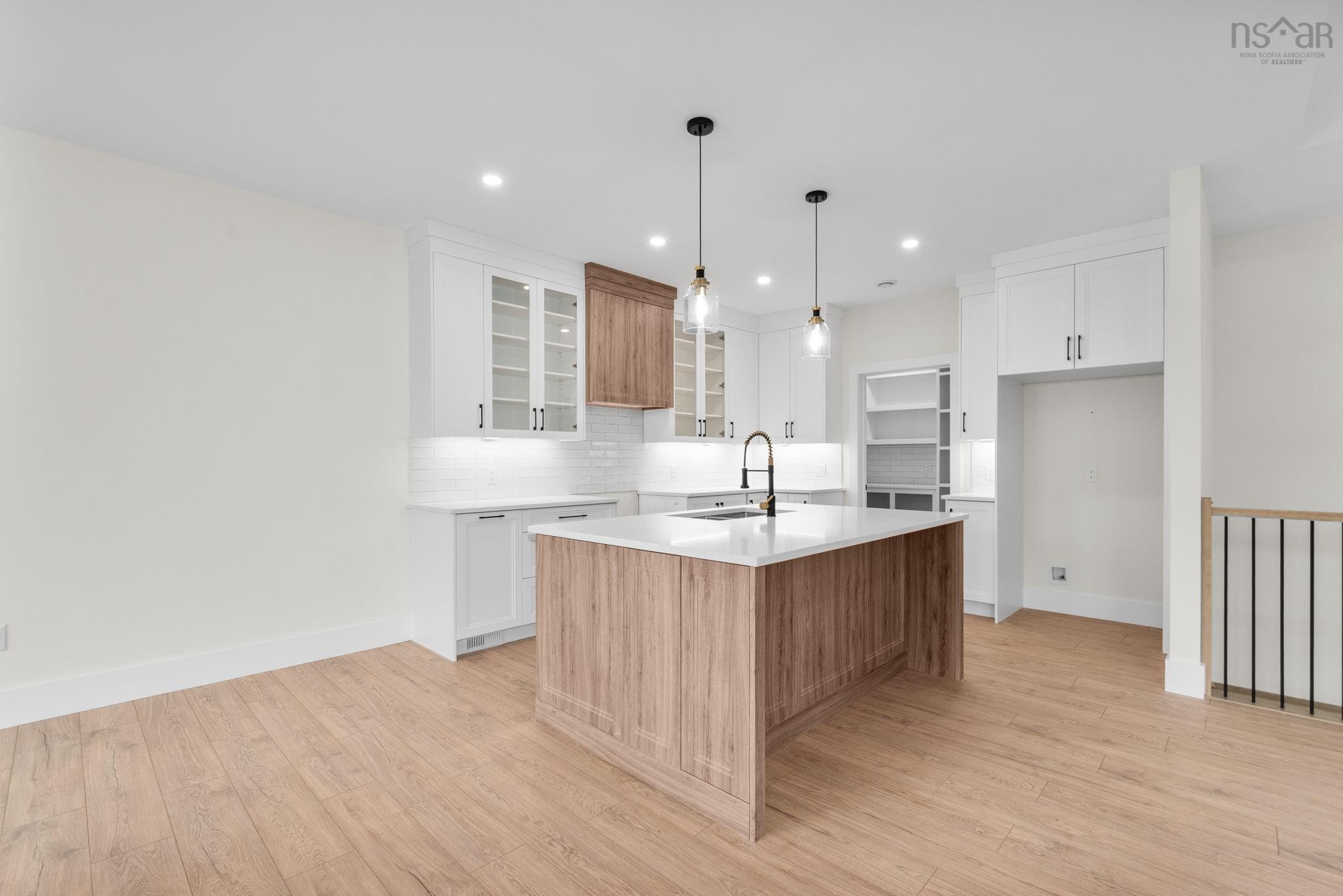 $974,900.00: 66 Osprey Ridge, Belnan