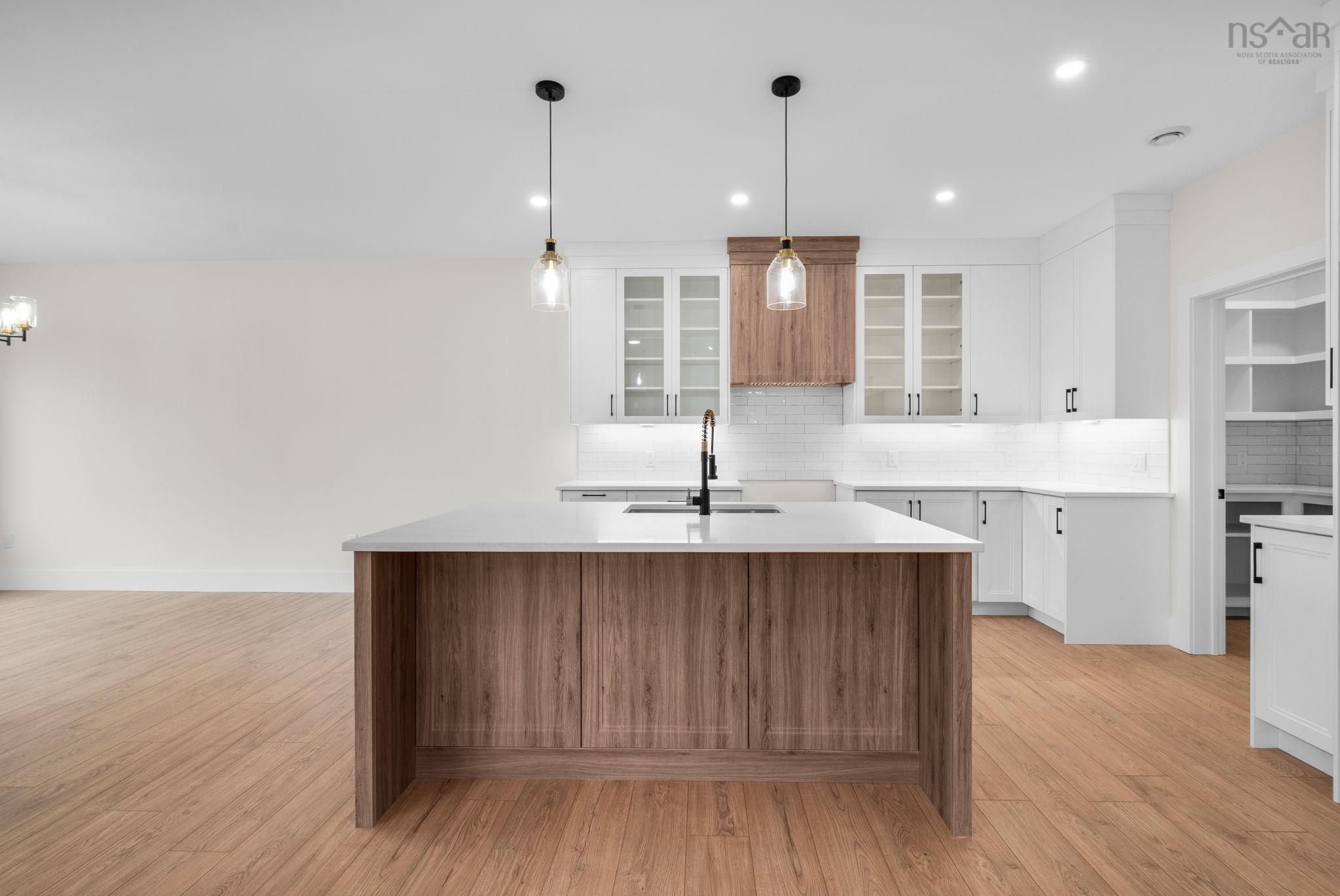 $974,900.00: 66 Osprey Ridge, Belnan