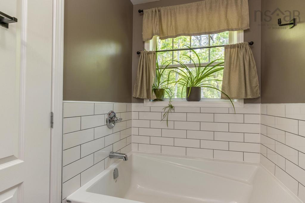 $449,900.00: 1631 Beaver Bank Road, Beaver Bank