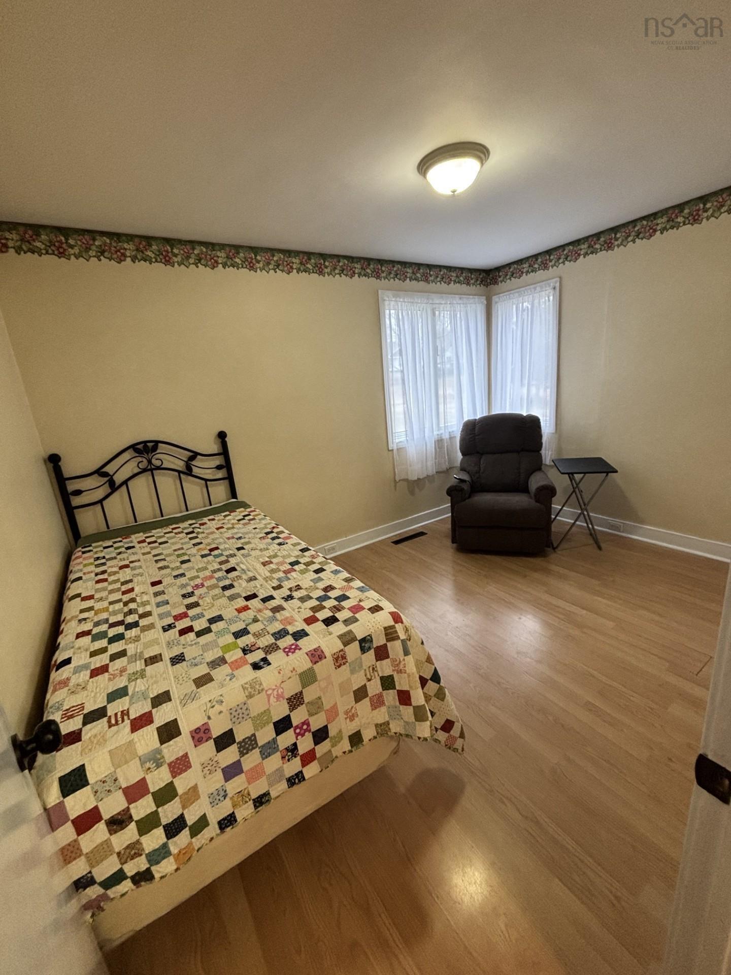 $289,000.00: 92 Queen Street, North Sydney