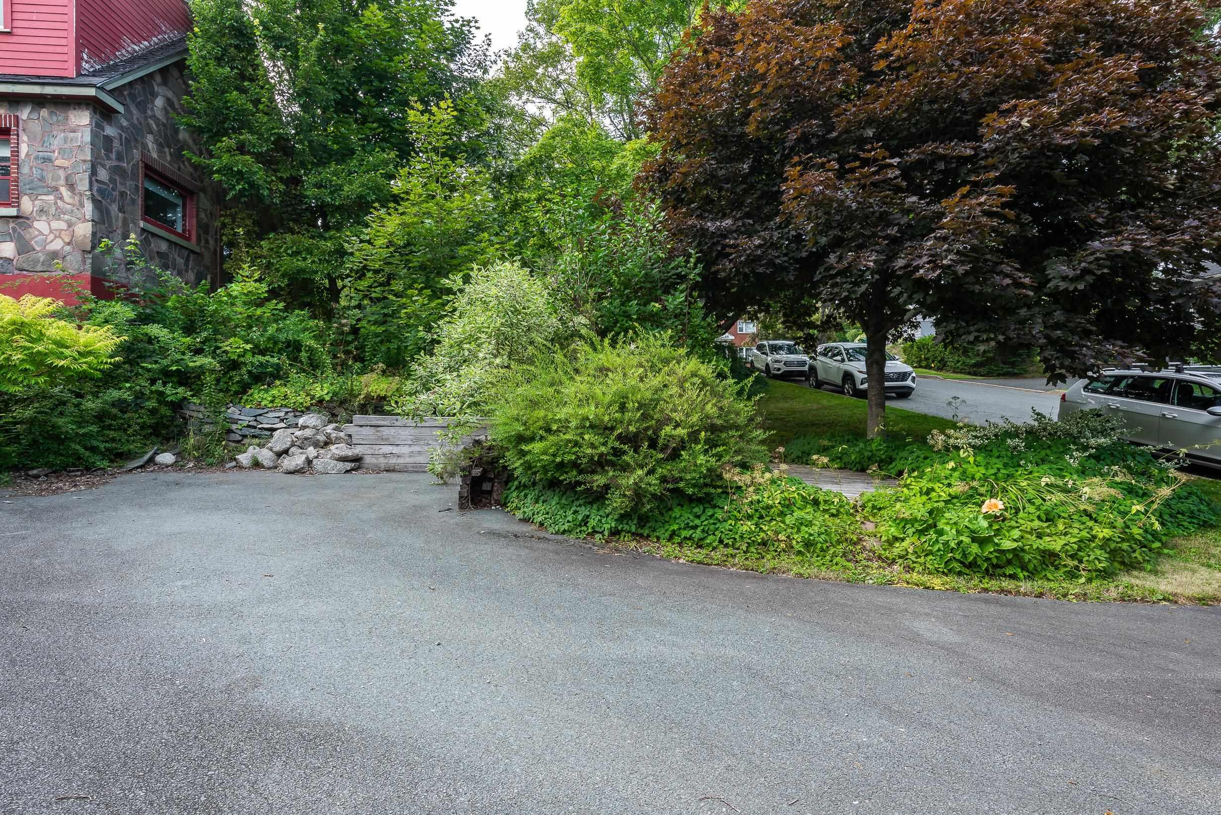 10b-2 Crichton Avenue, Dartmouth, NS (MLS 202607709)