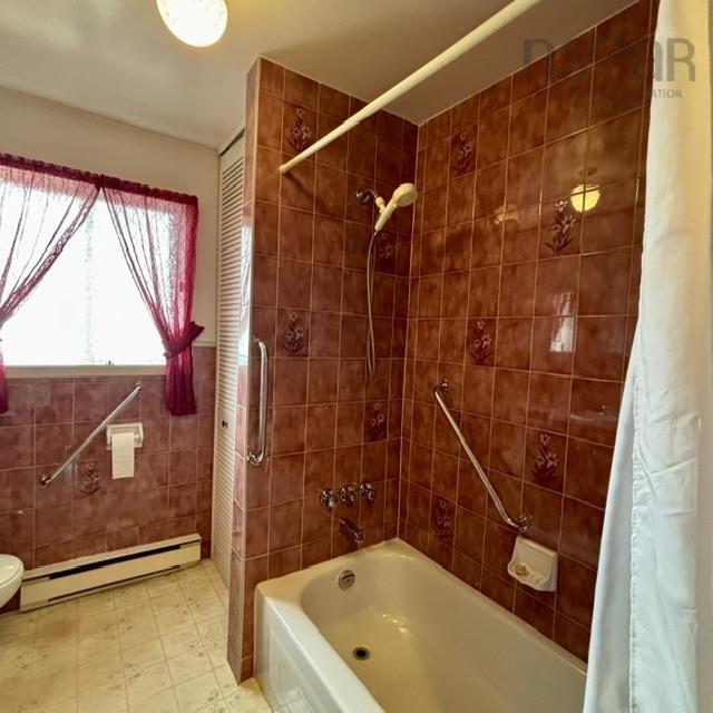 $249,900.00: 3339 Emerlad Street, New Waterford