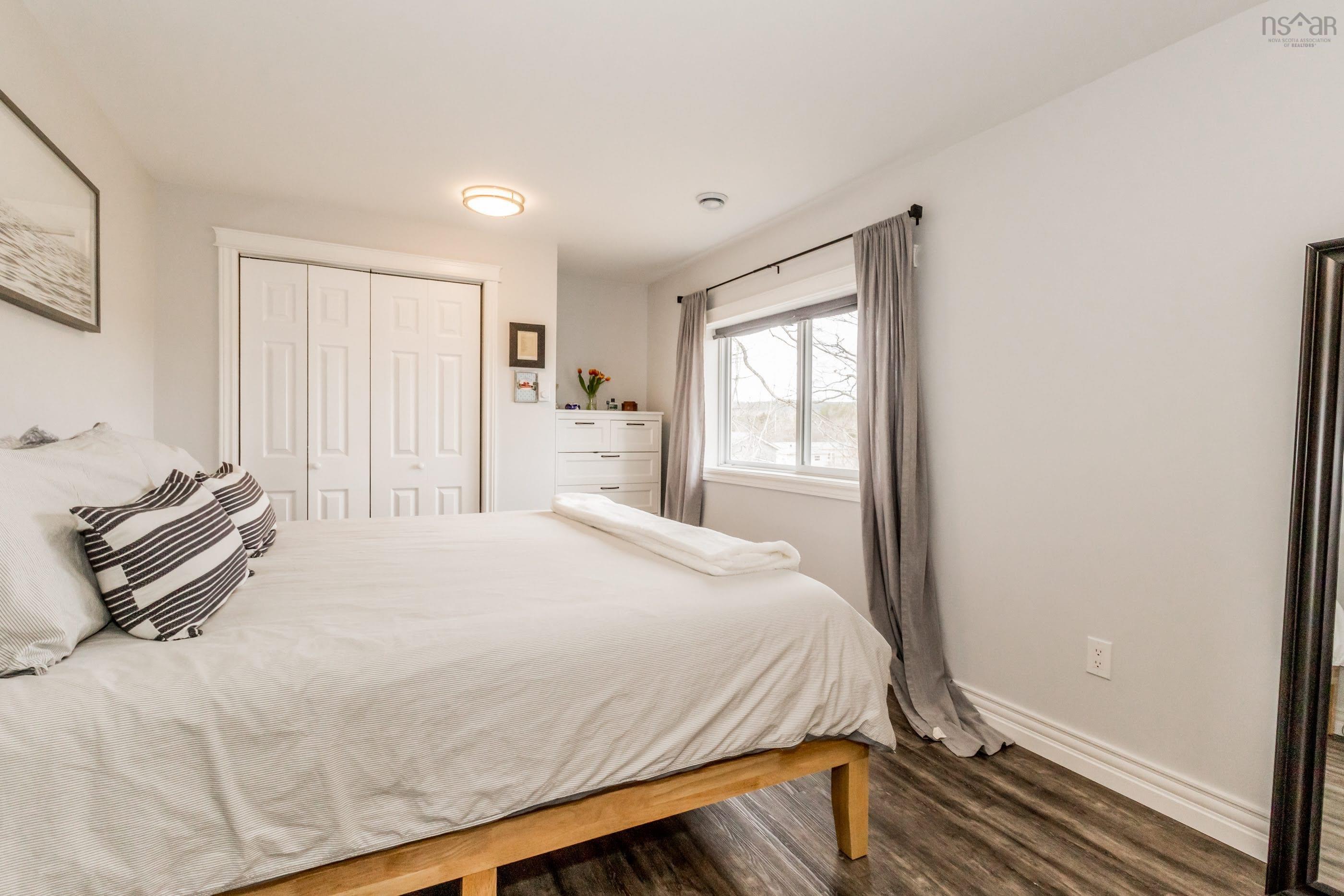 $409,900.00: 701 Brooklyn Street, North Kingston