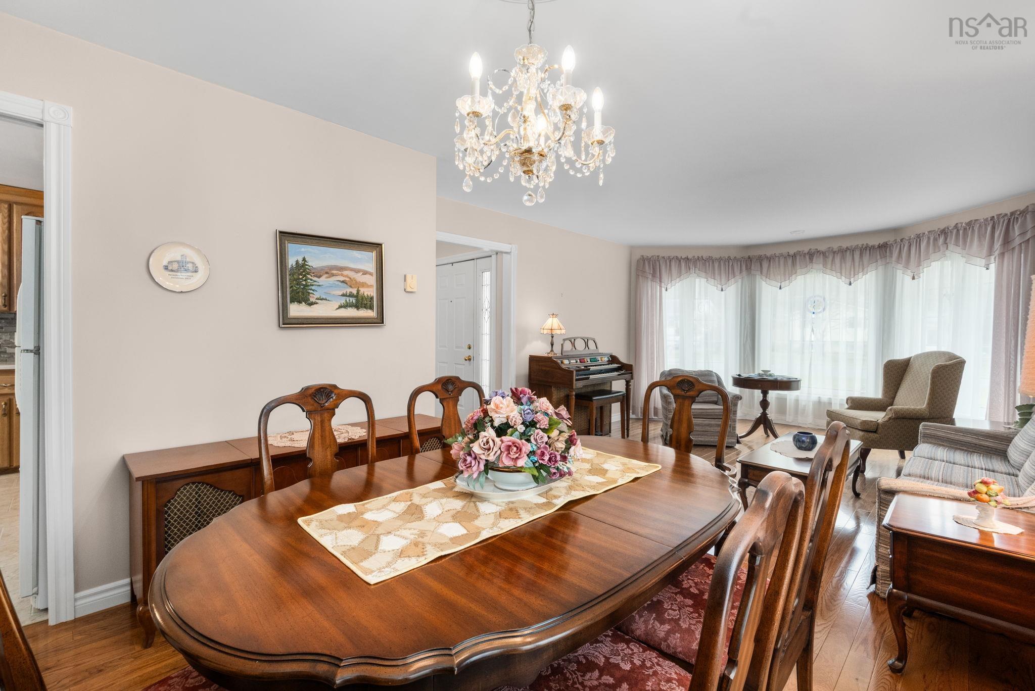 $519,000.00: 114 Mayfair Drive, Bridgewater