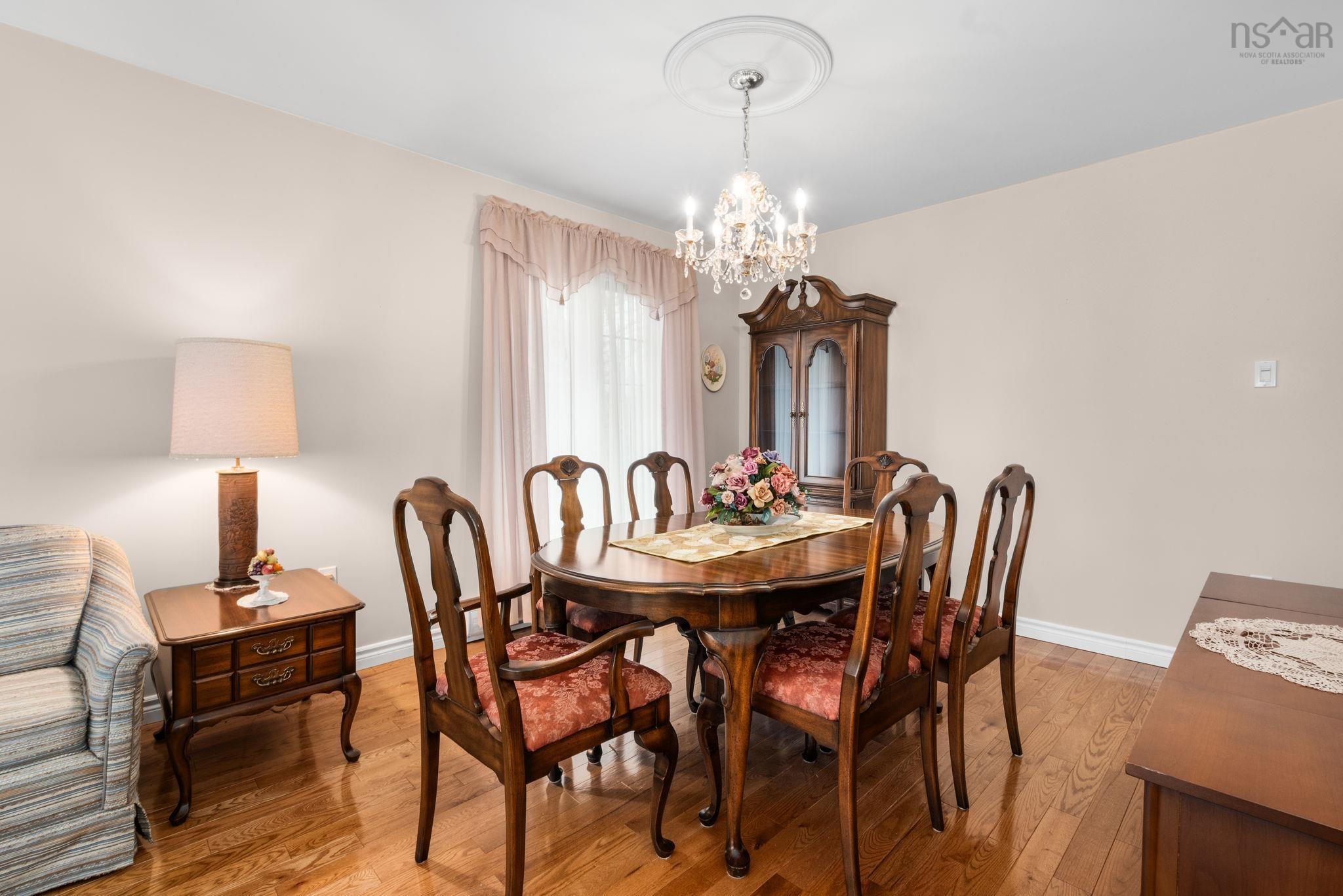 $519,000.00: 114 Mayfair Drive, Bridgewater