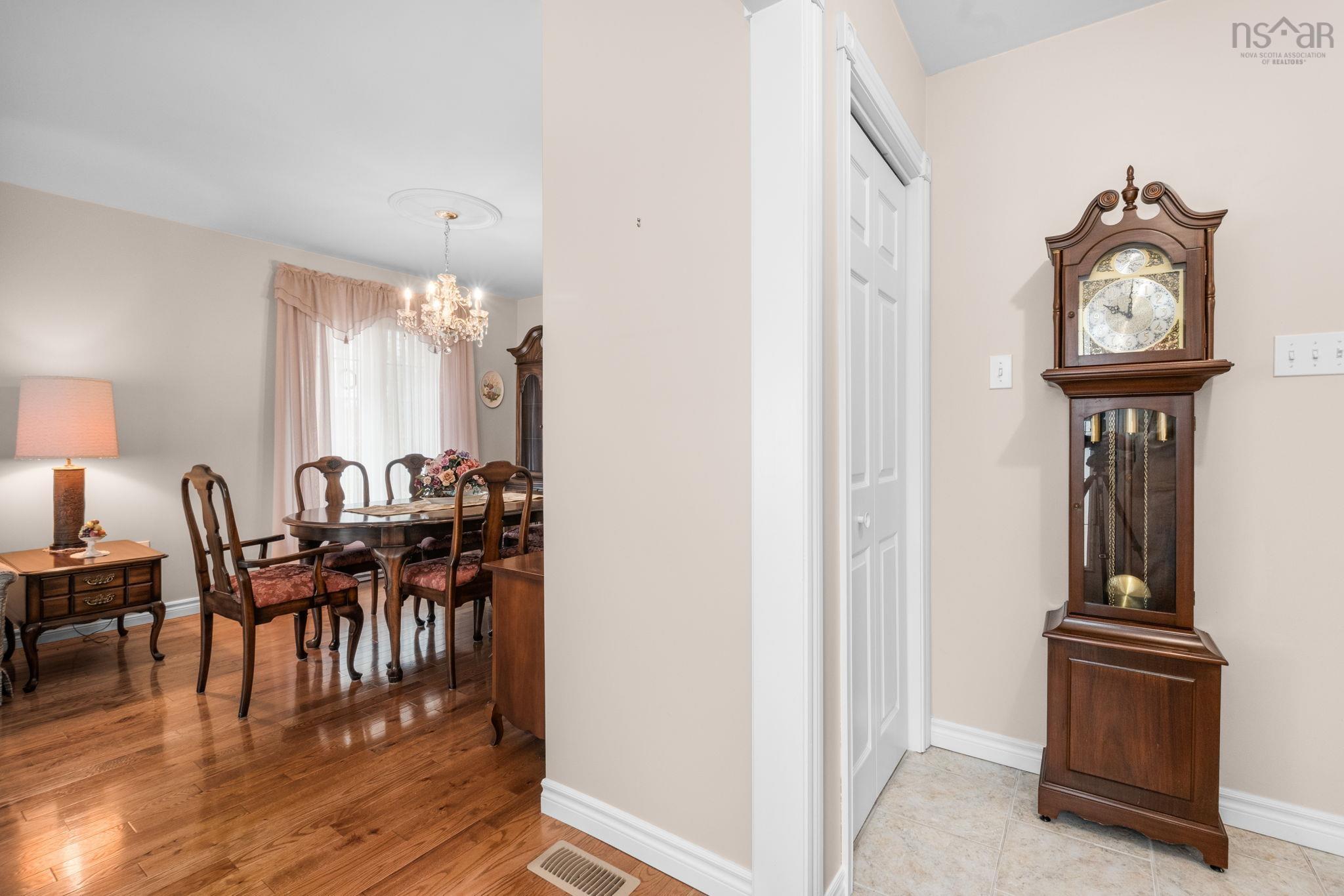 $519,000.00: 114 Mayfair Drive, Bridgewater